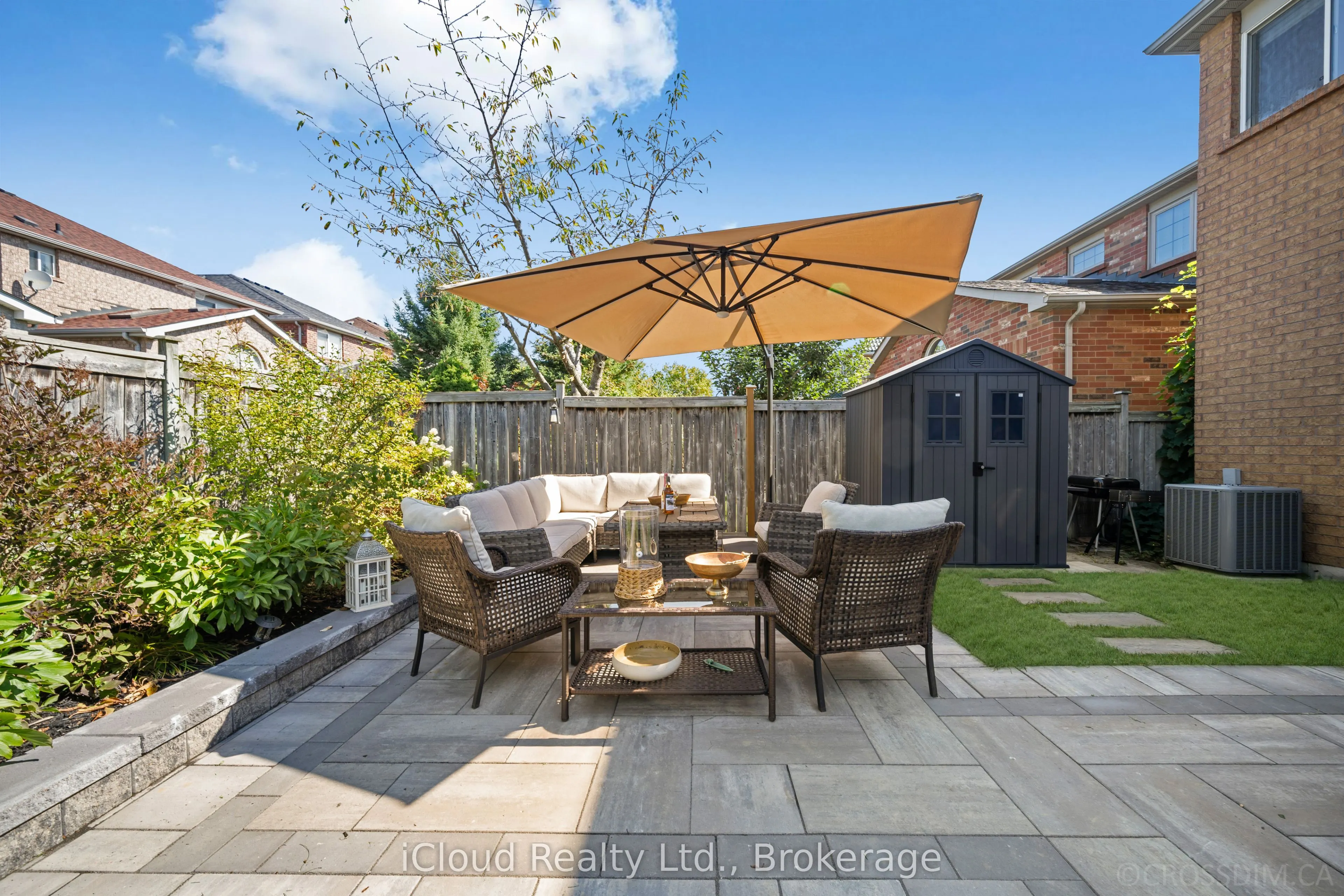 60 Tuscana Boulevard