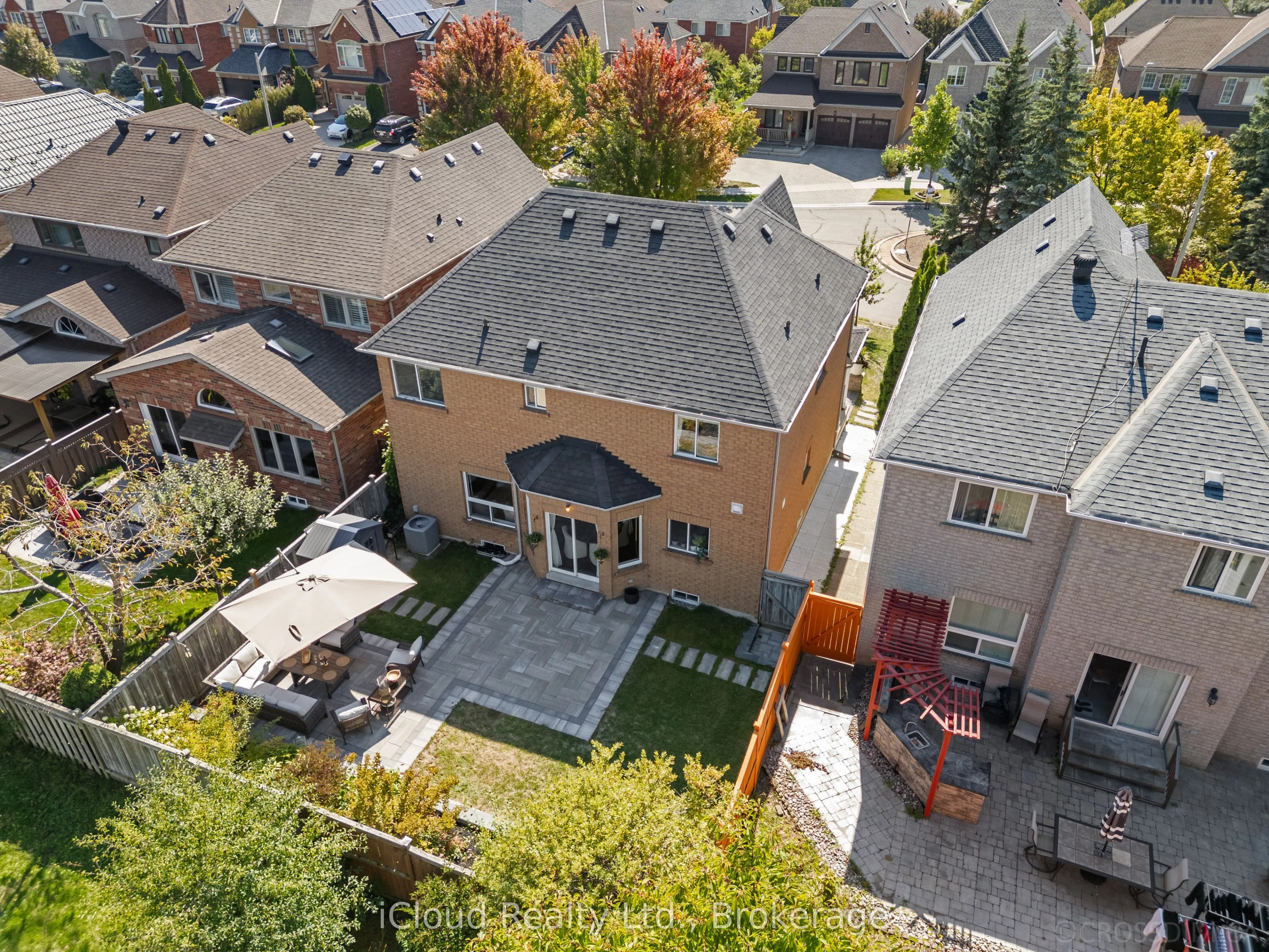 60 Tuscana Boulevard