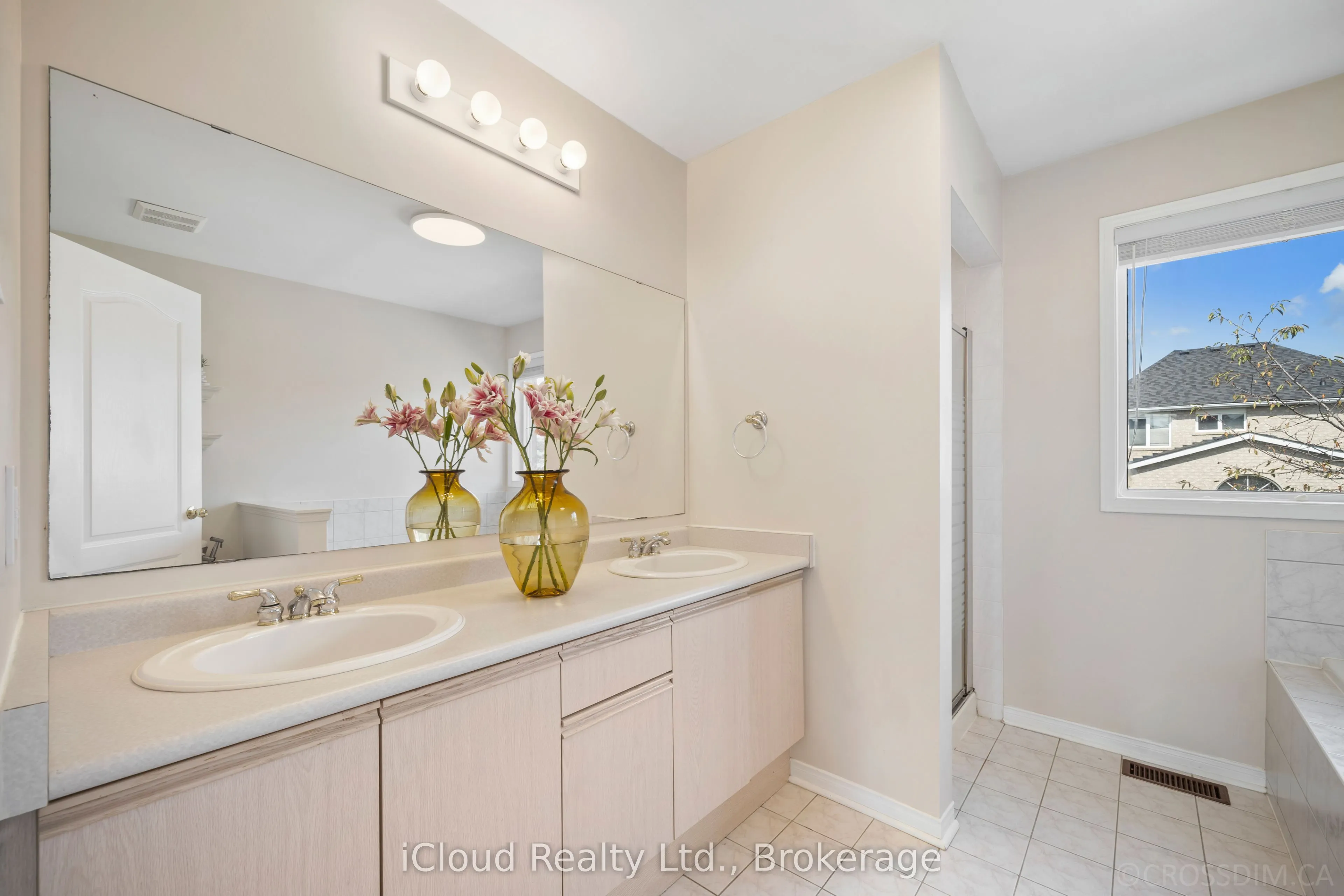 60 Tuscana Boulevard