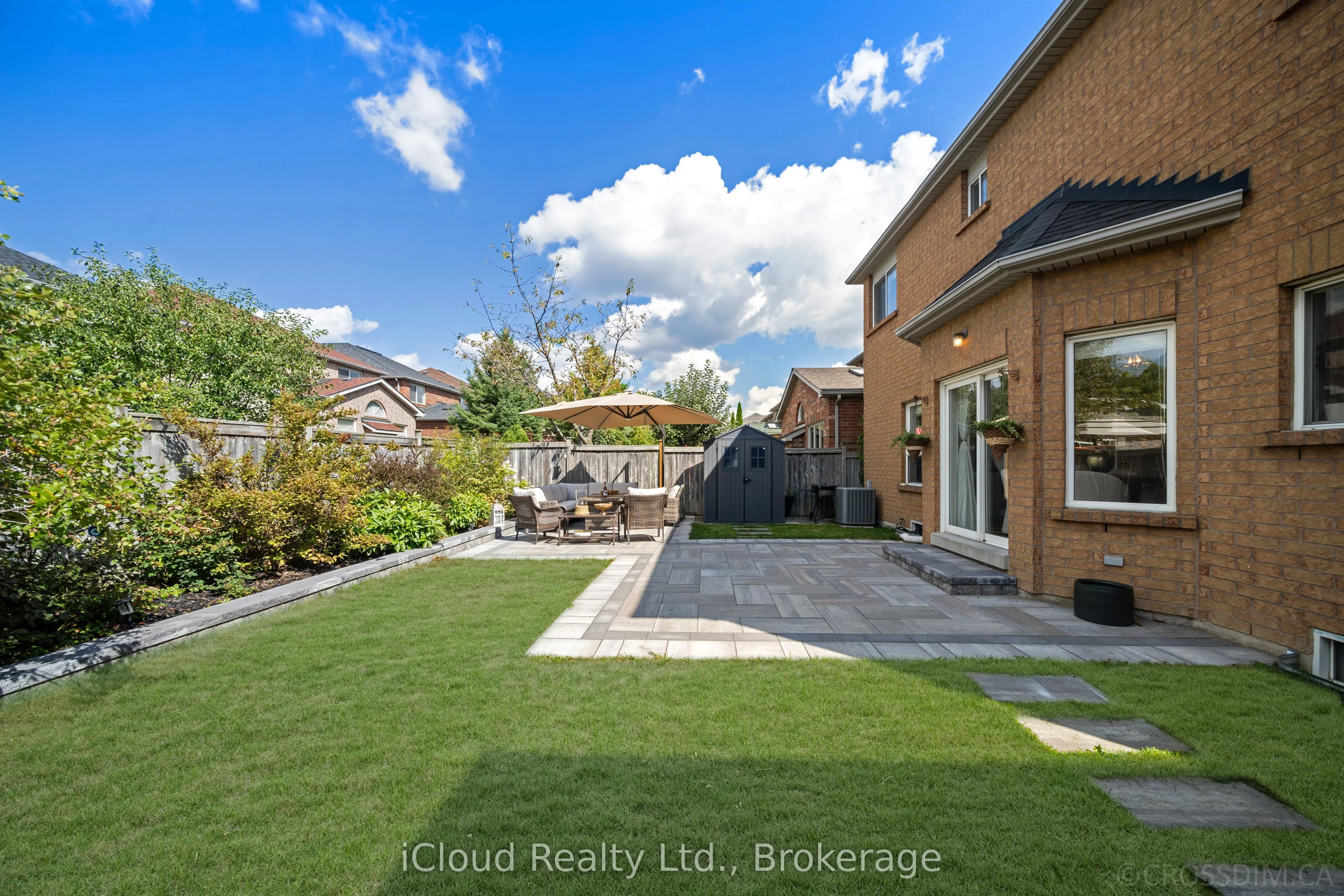 60 Tuscana Boulevard