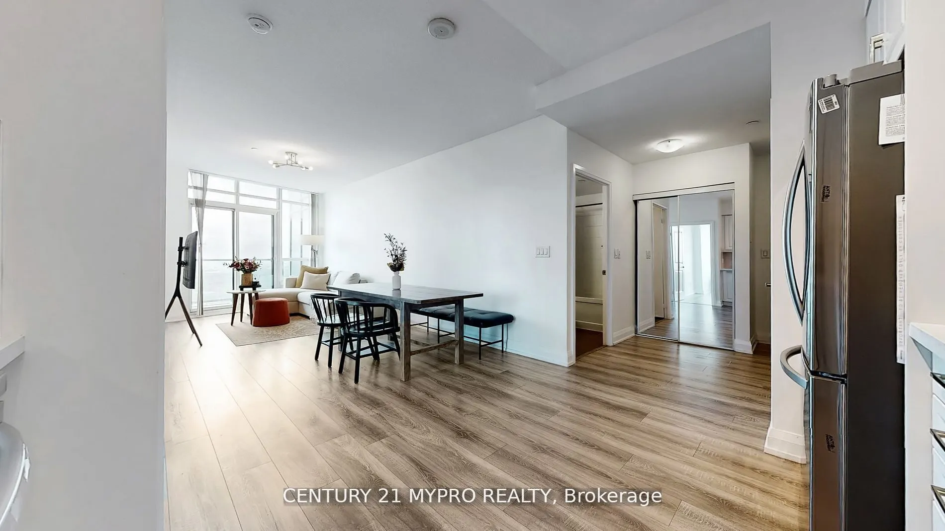7171 Yonge Street N, #2807