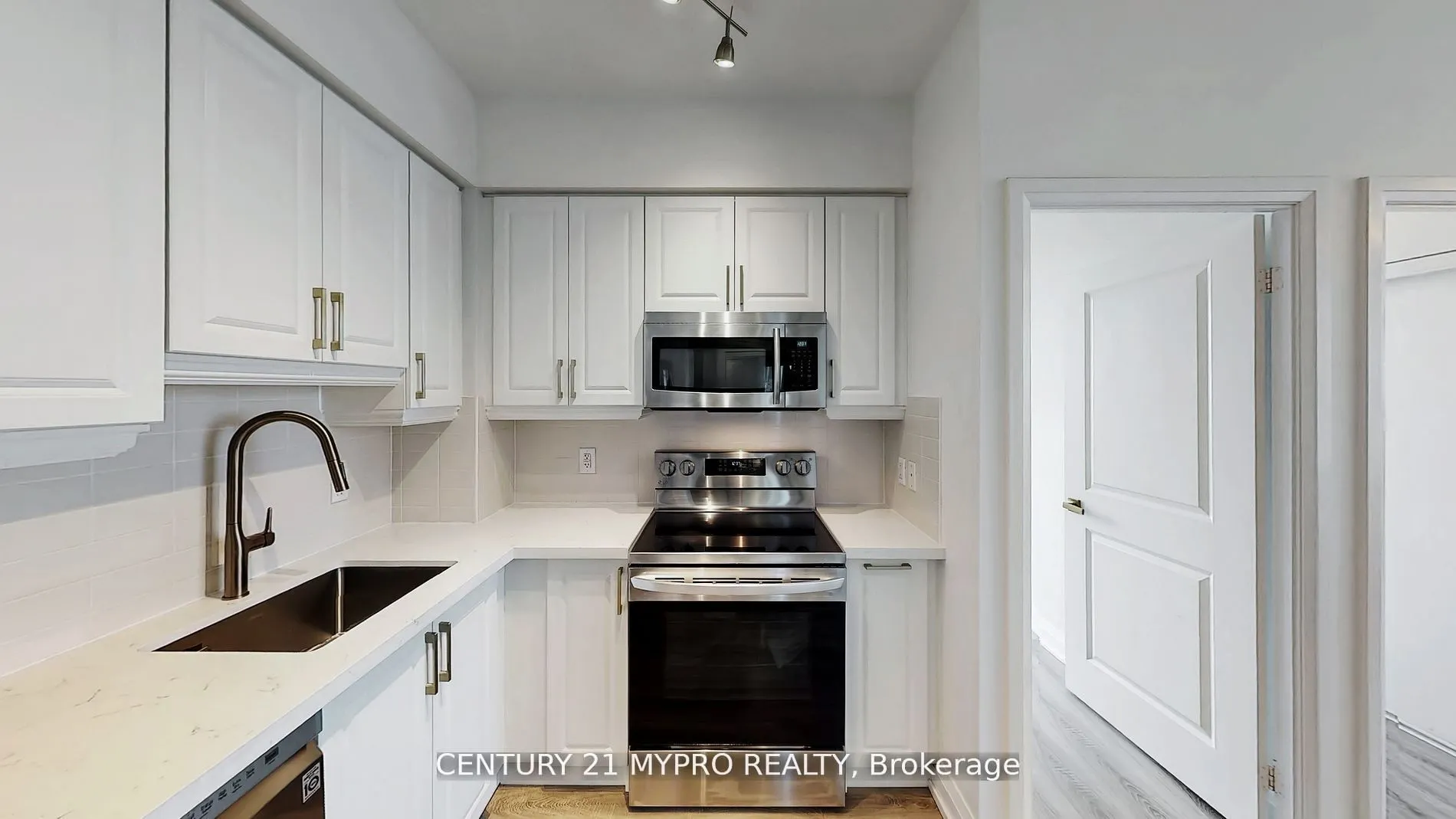 7171 Yonge Street N, #2807