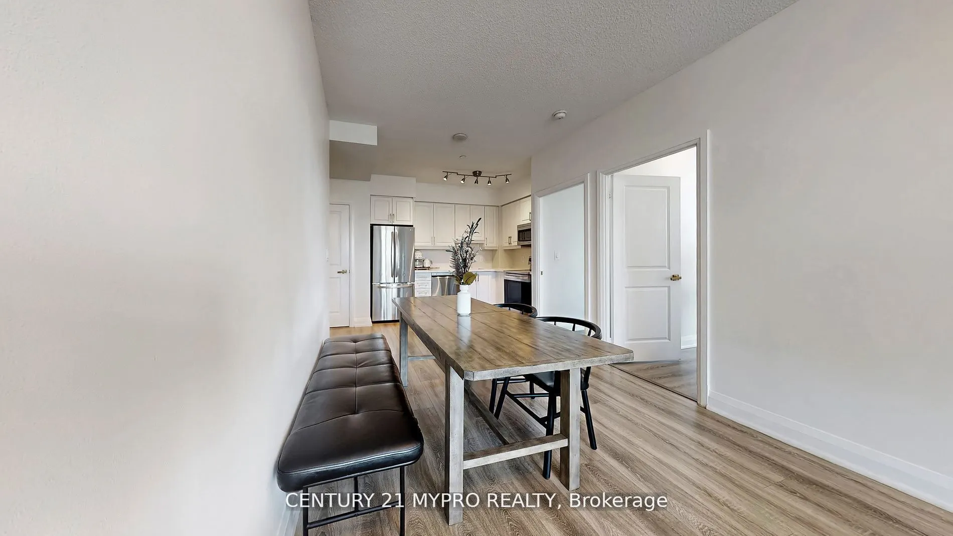 7171 Yonge Street N, #2807