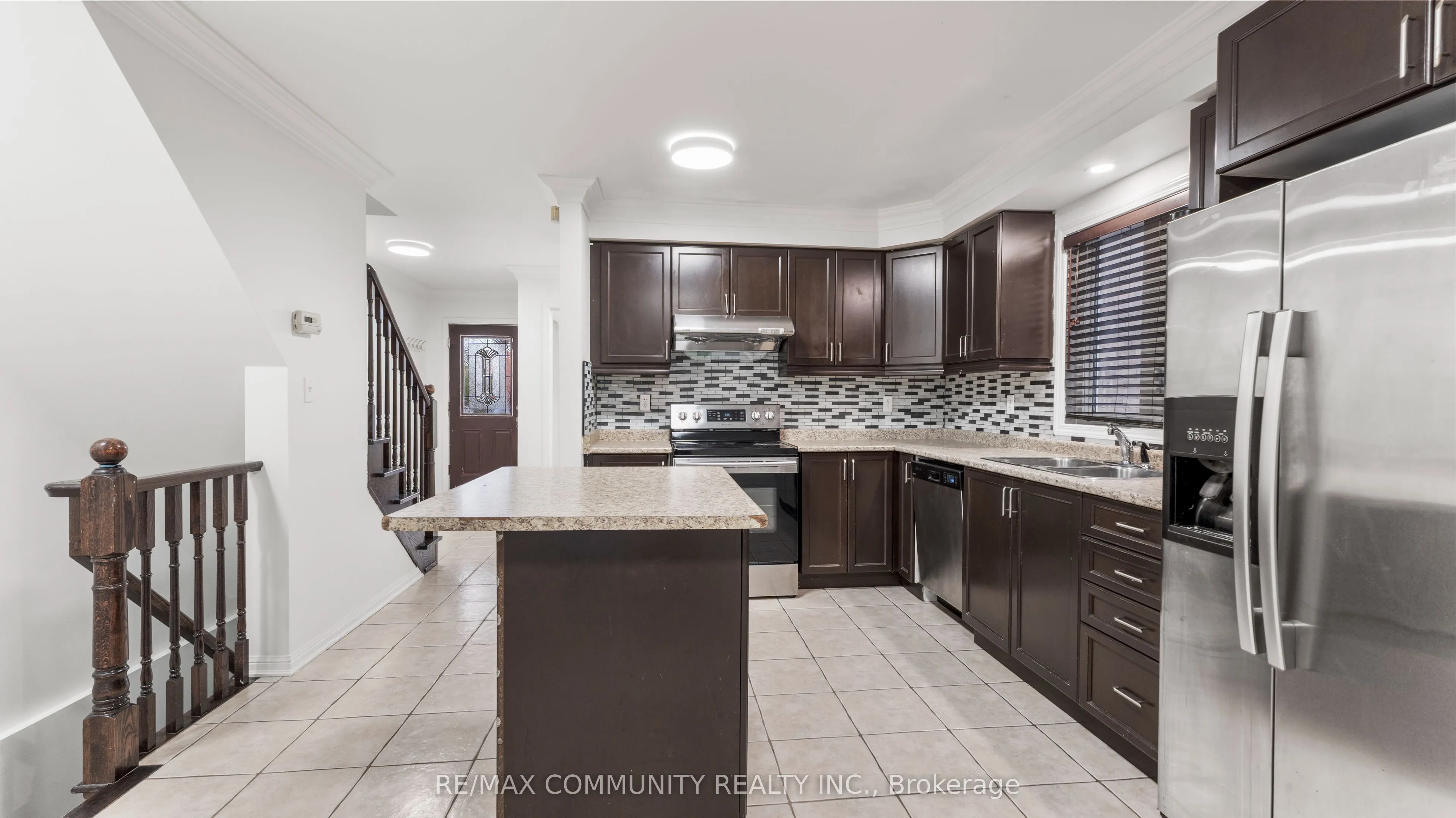 76 John W Taylor Avenue