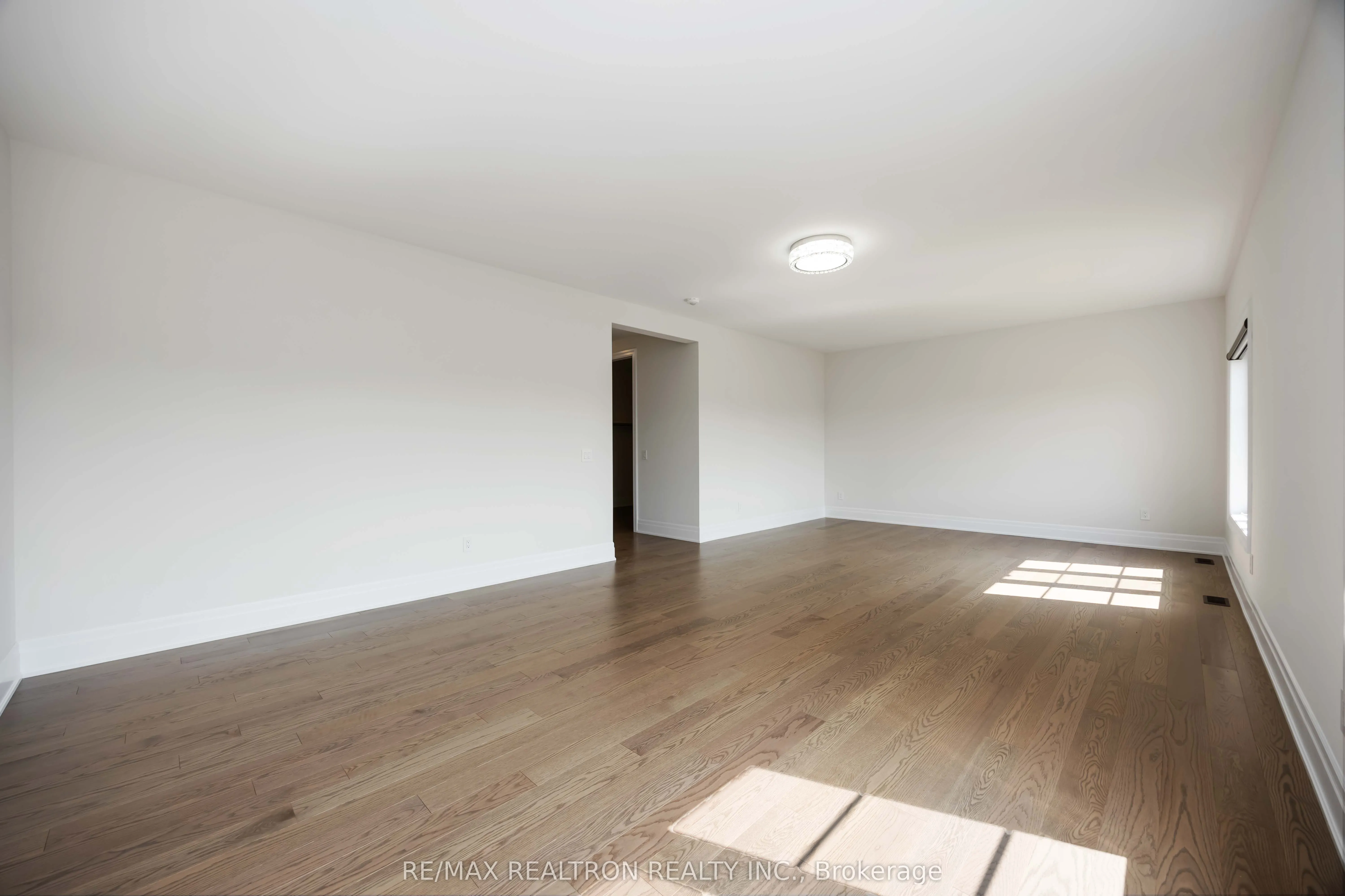 92 Sunny Acre Crescent