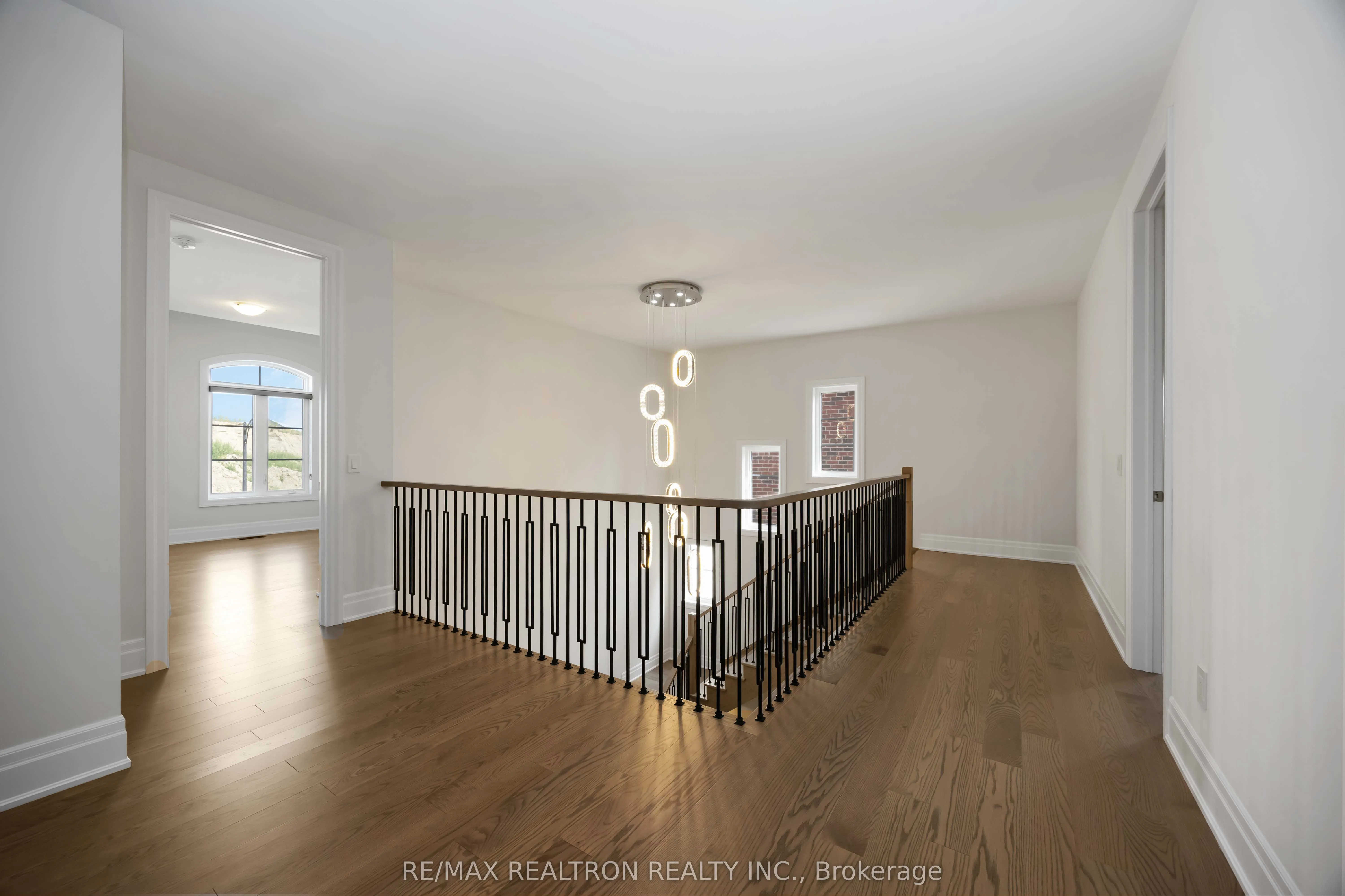 92 Sunny Acre Crescent