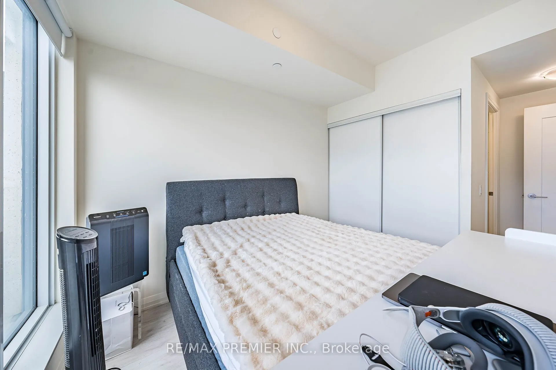 9000 Jane Street, #215