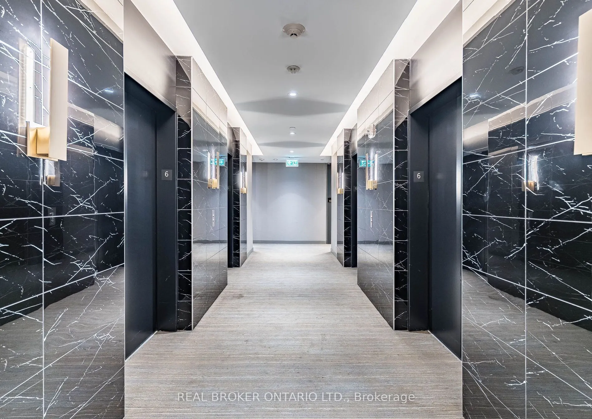 950 Portage Parkway, #2501