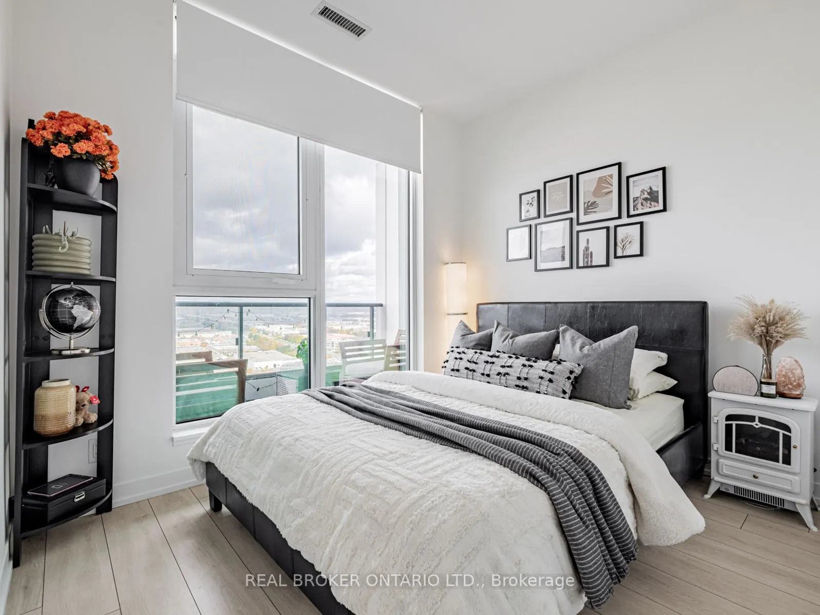 950 Portage Parkway, #2501