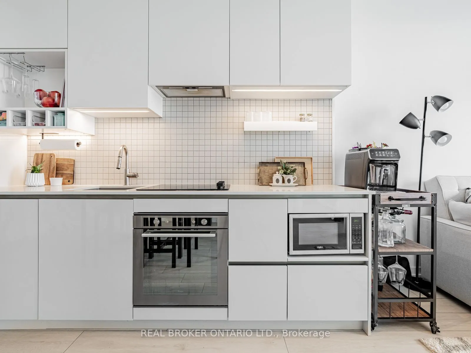 950 Portage Parkway, #2501