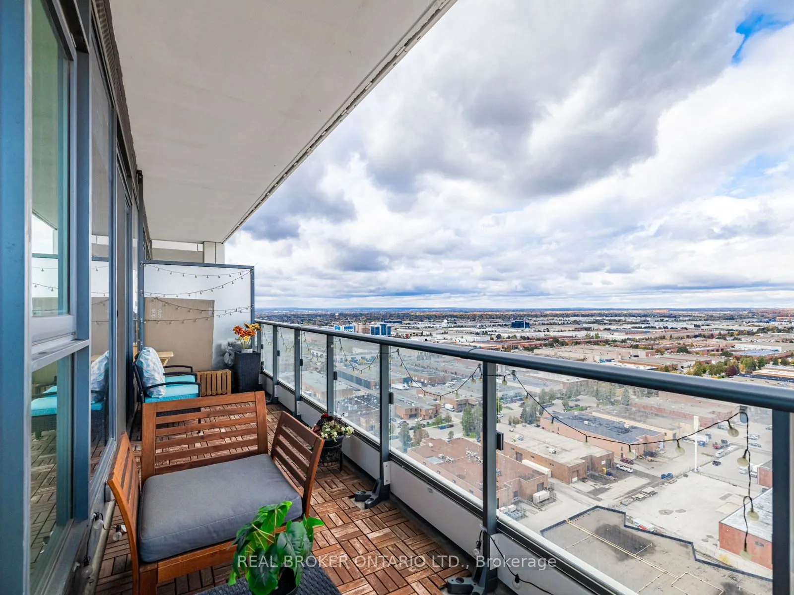 950 Portage Parkway, #2501