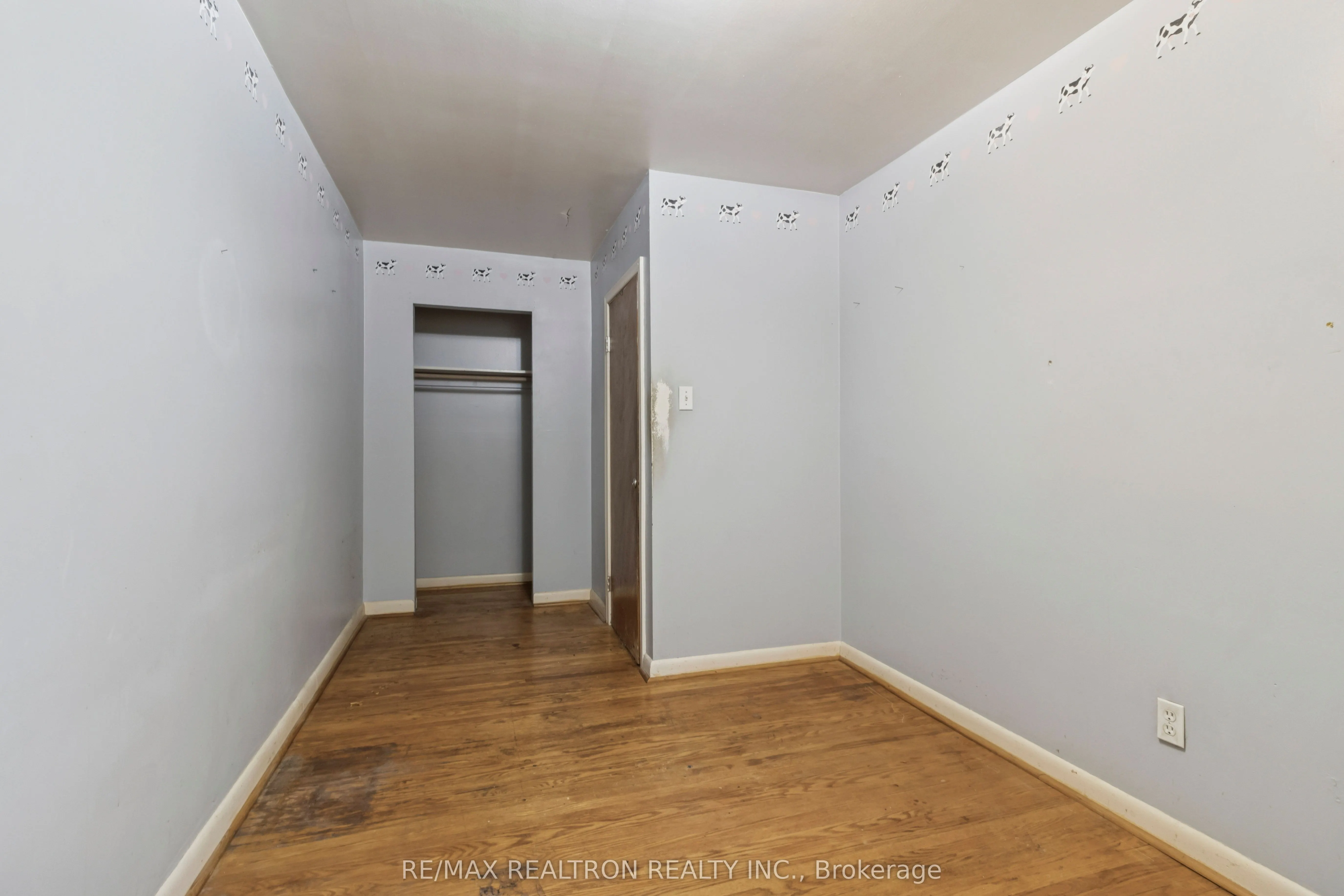 16 Foreht Crescent