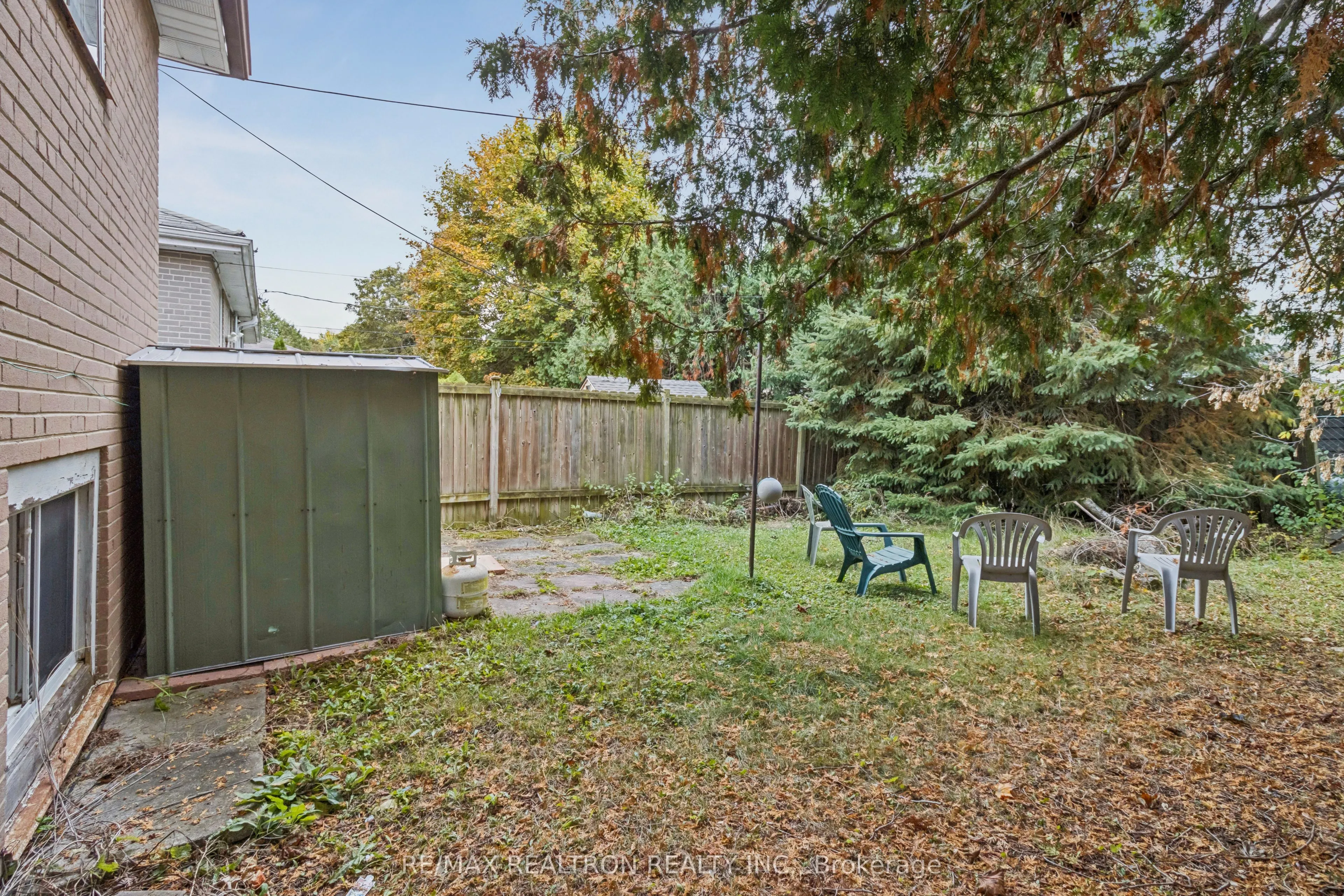 16 Foreht Crescent