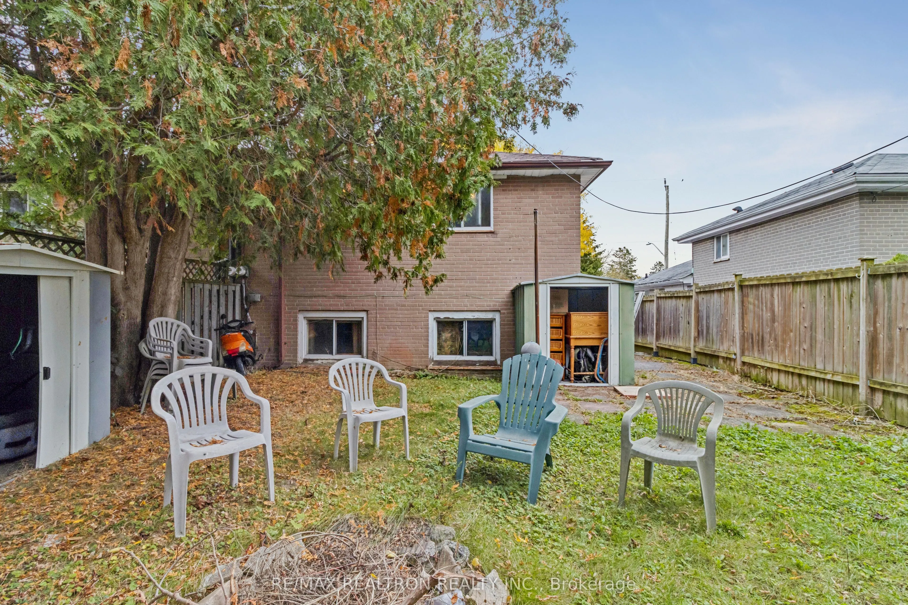 16 Foreht Crescent