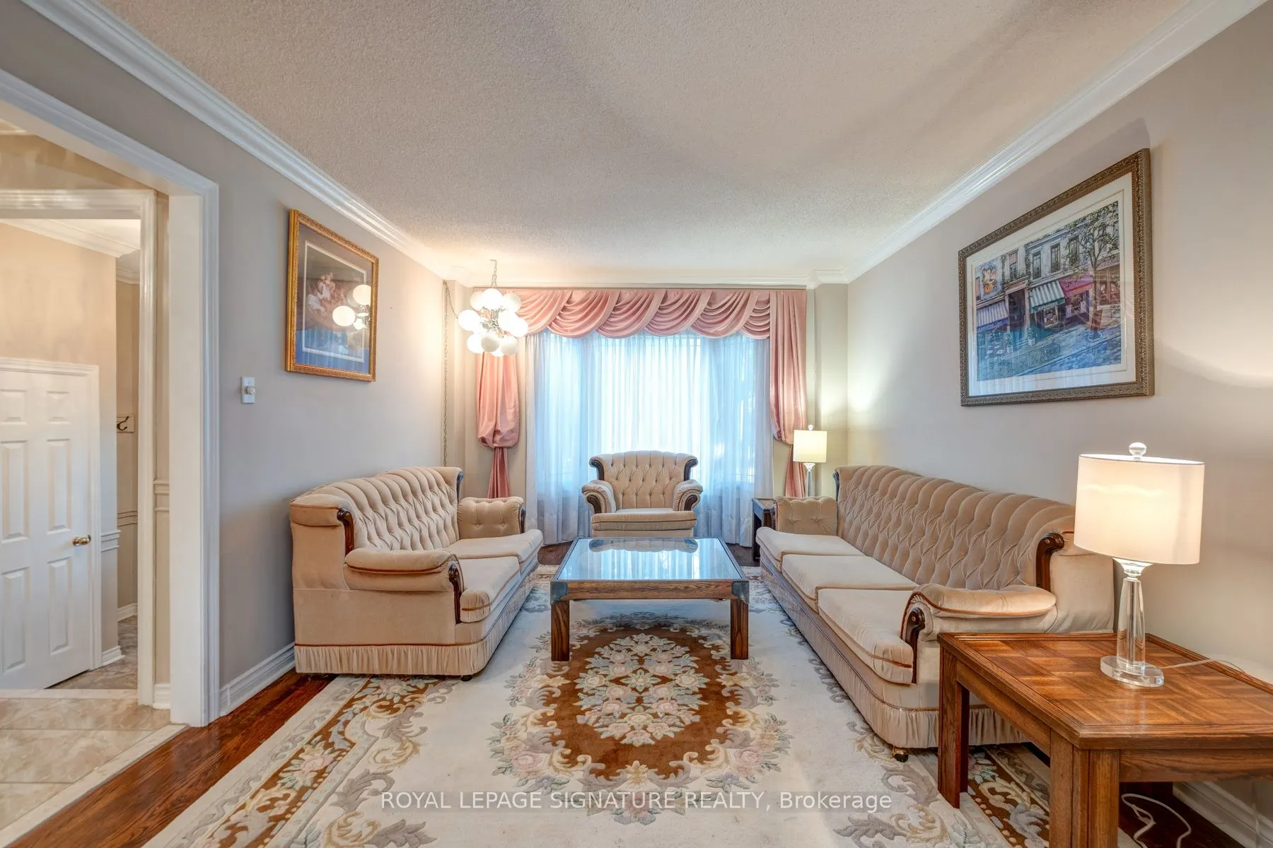4 Ruth Court
