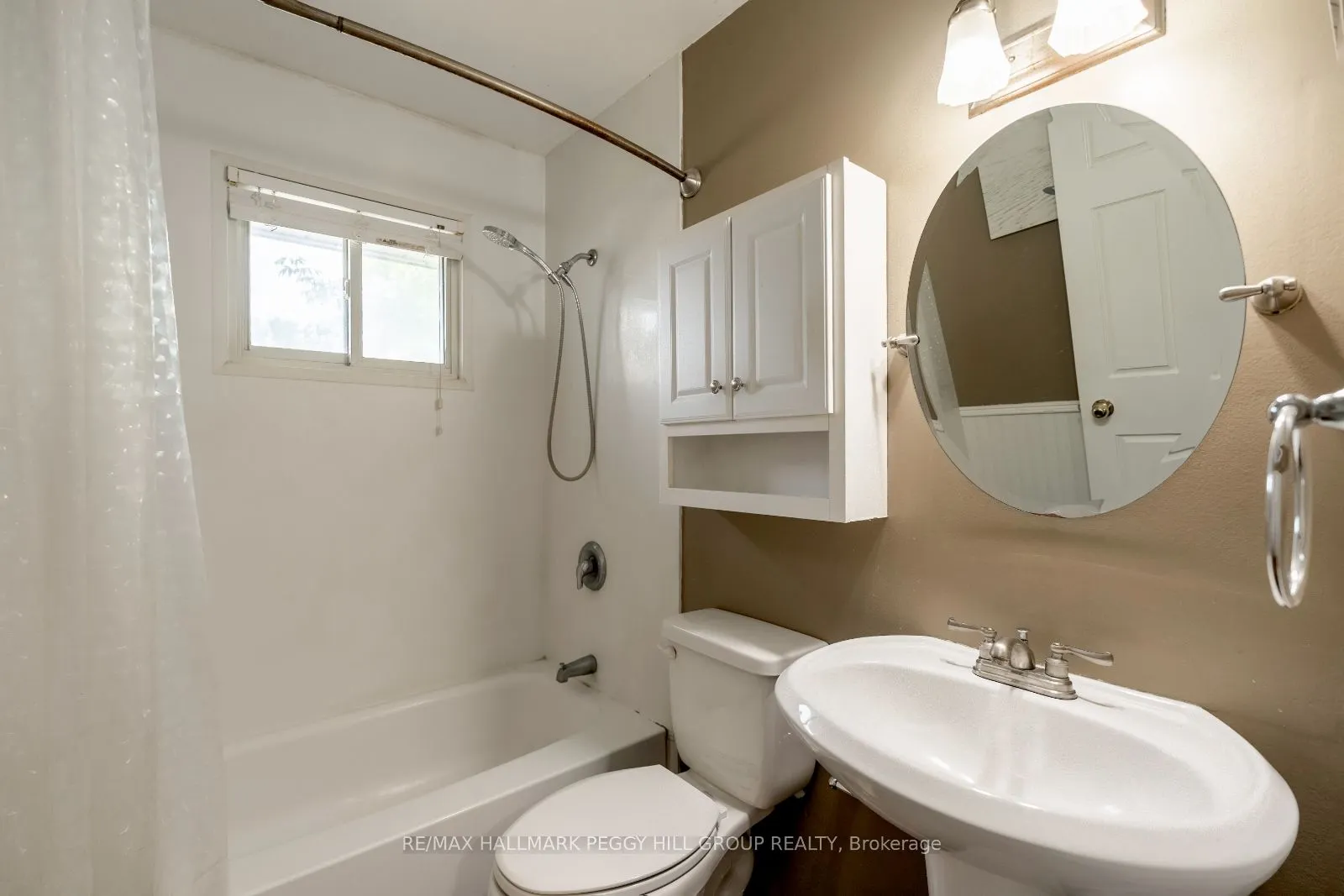 35 Ashburton Crescent