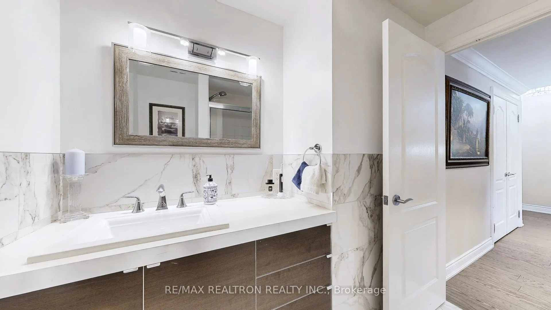 160 Woodbridge Avenue, #PH609