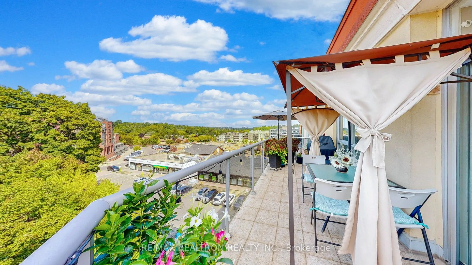 160 Woodbridge Avenue, #PH609