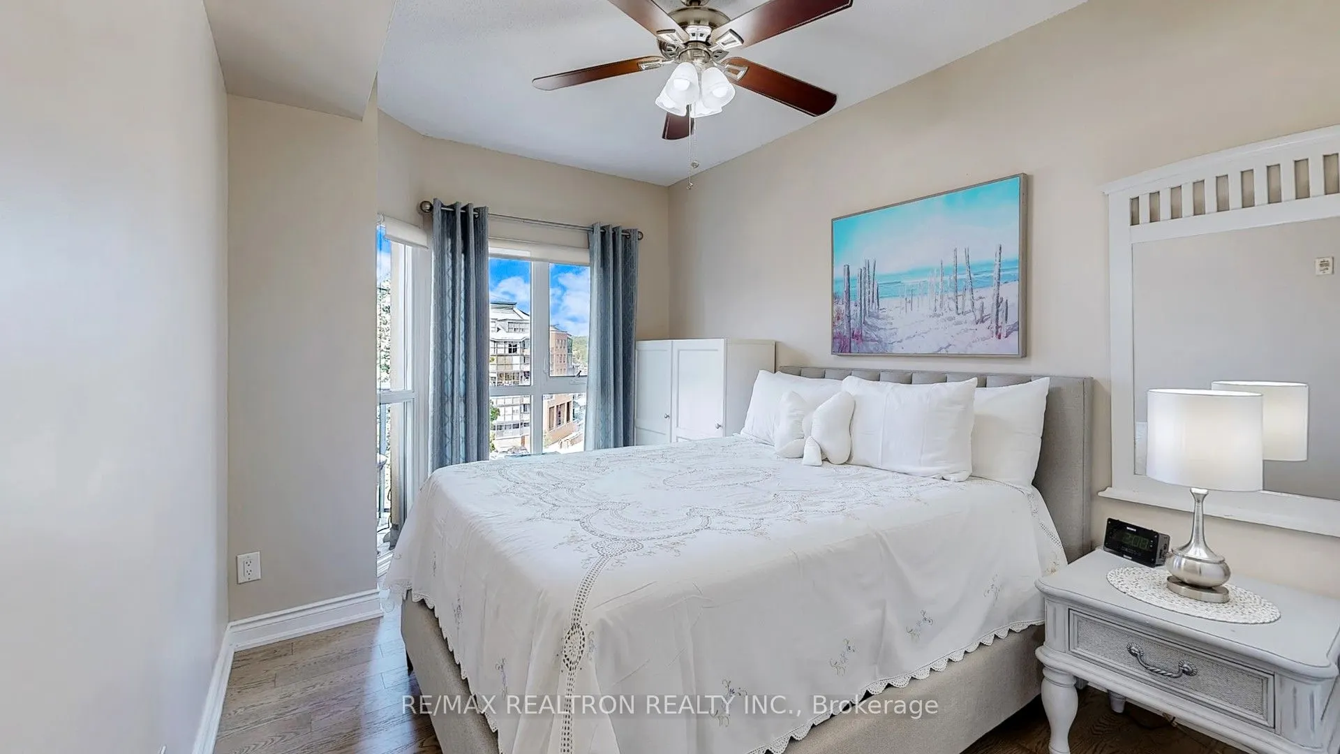 160 Woodbridge Avenue, #PH609