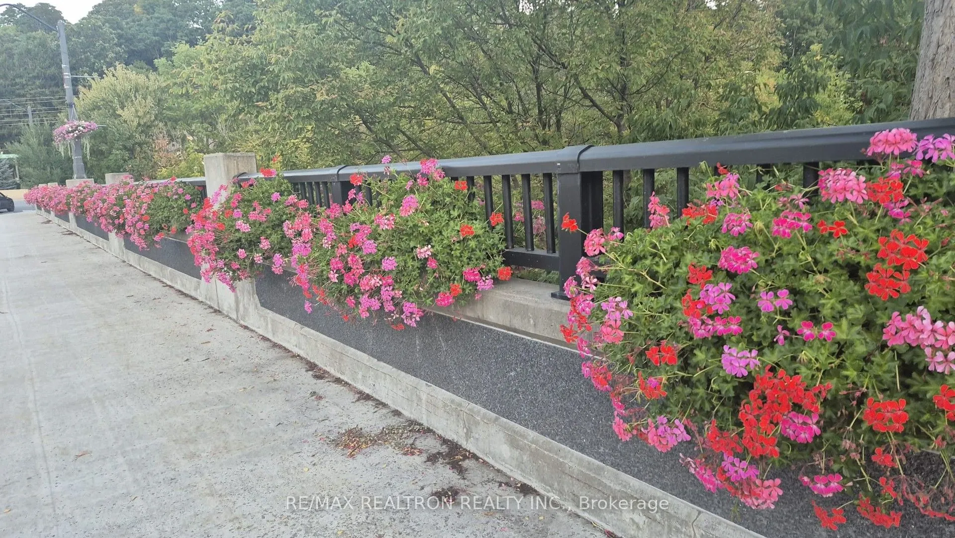 160 Woodbridge Avenue, #PH609