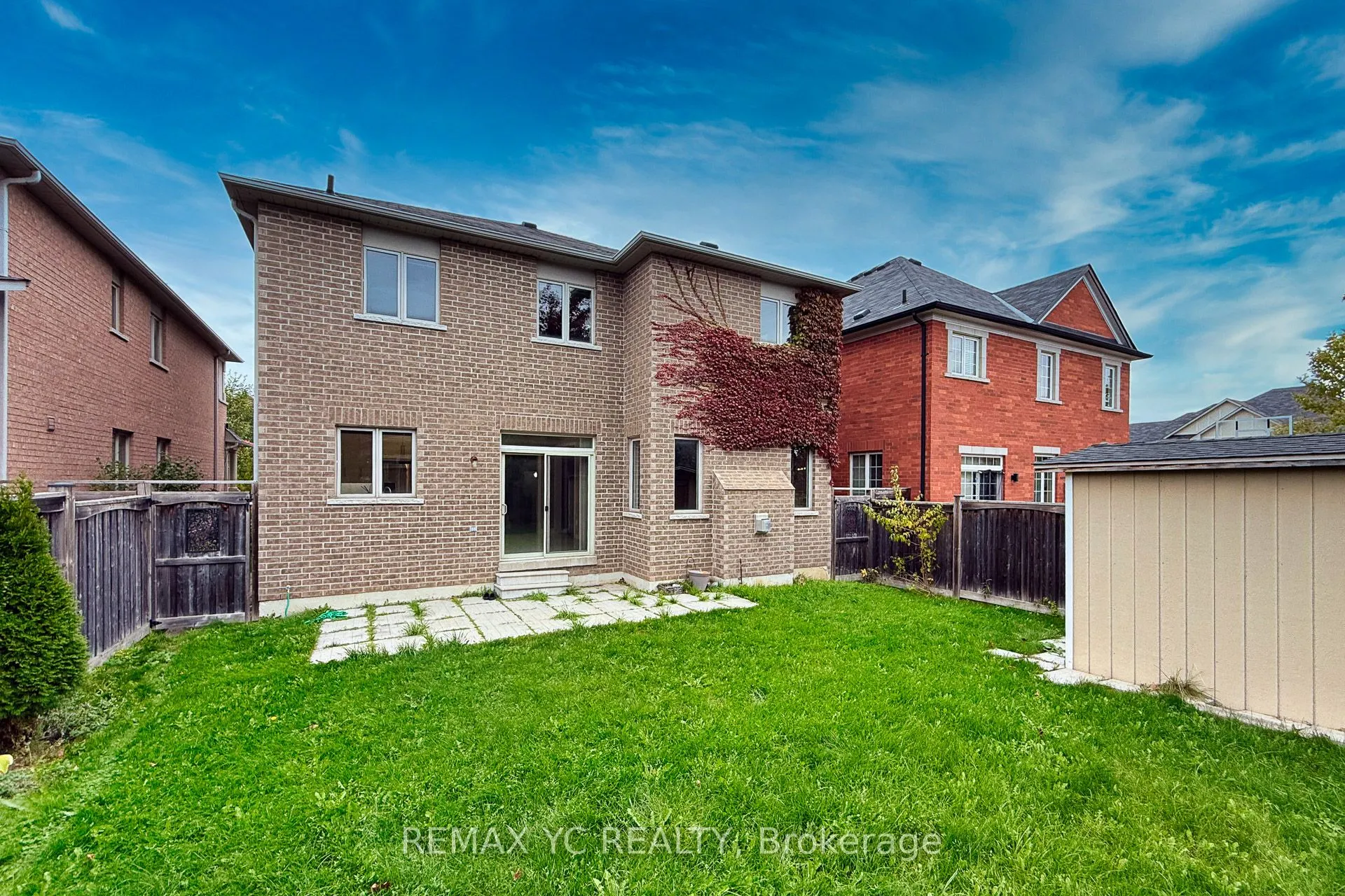 7 Riverhill Drive