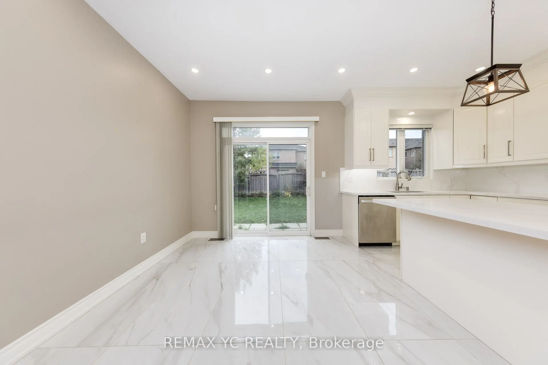 7 Riverhill Drive