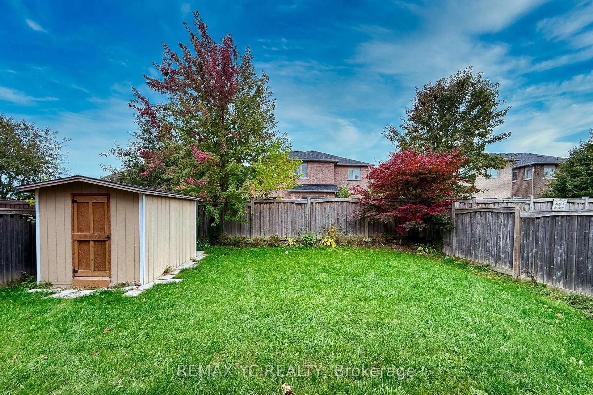 7 Riverhill Drive