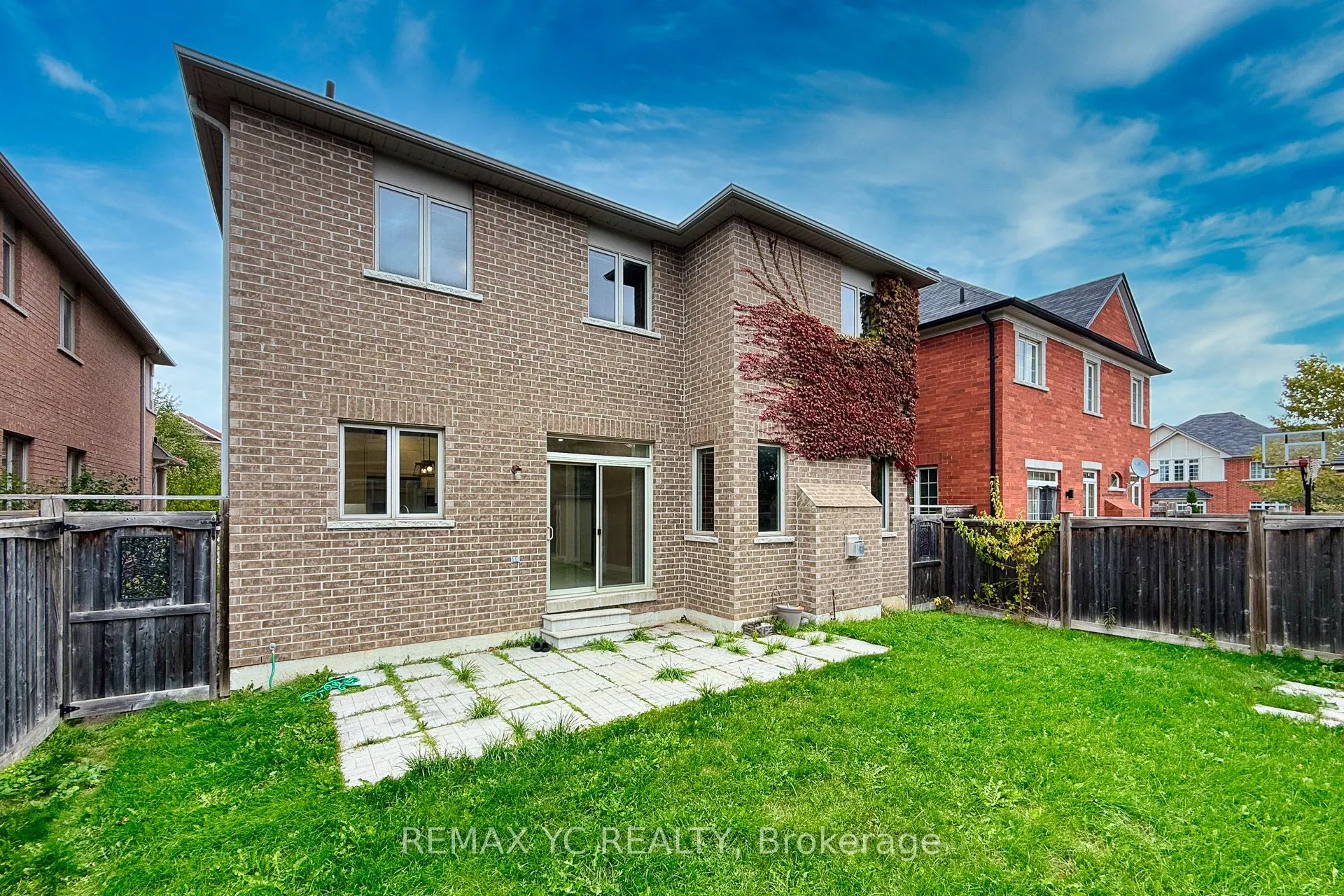 7 Riverhill Drive