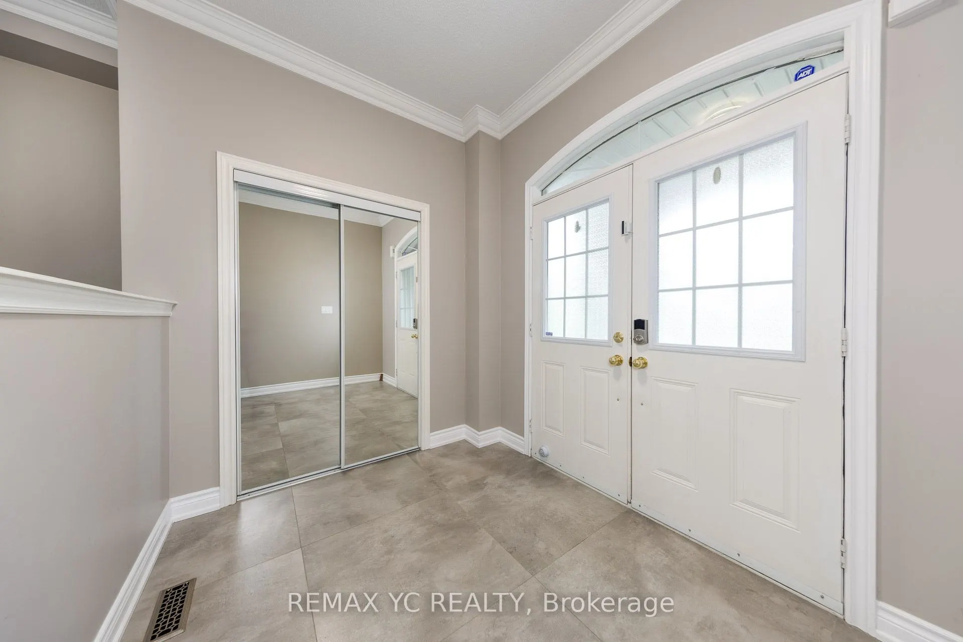 7 Riverhill Drive