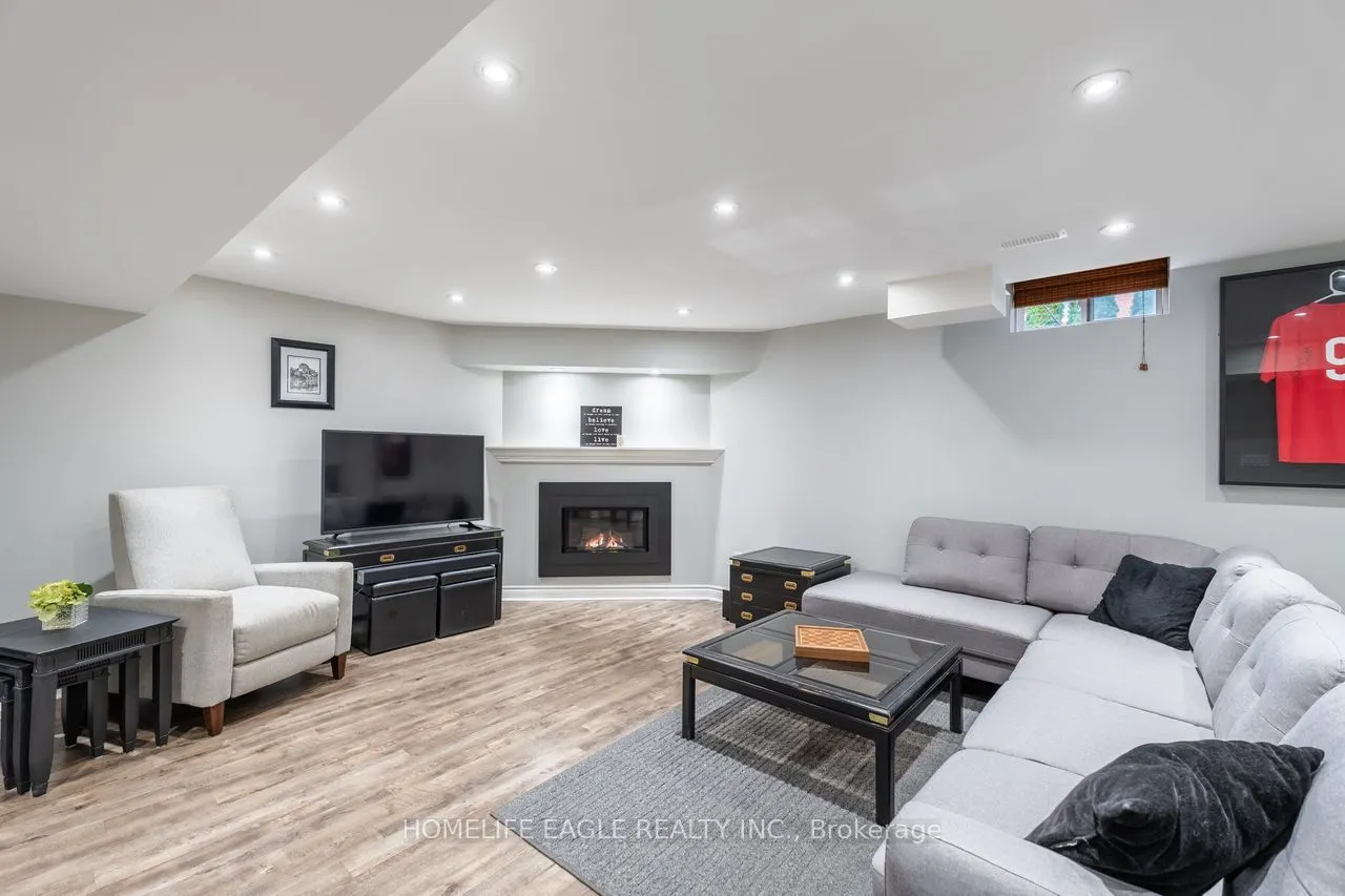 114 Surgeoner Crescent