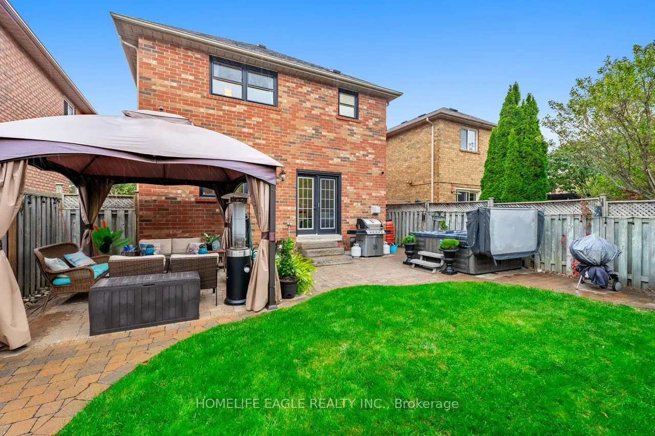 114 Surgeoner Crescent