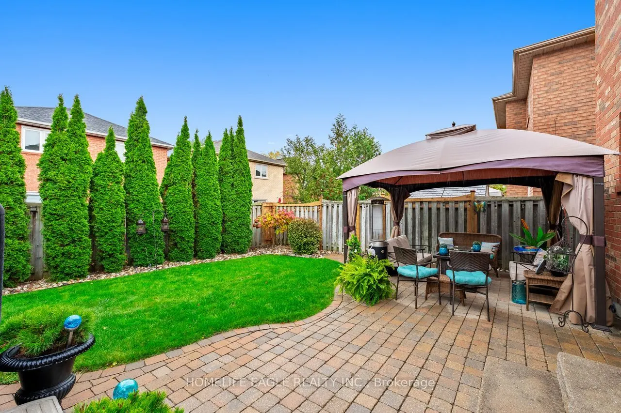 114 Surgeoner Crescent