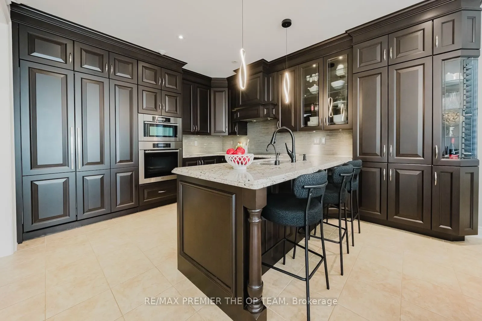 226 Via Borghese Street