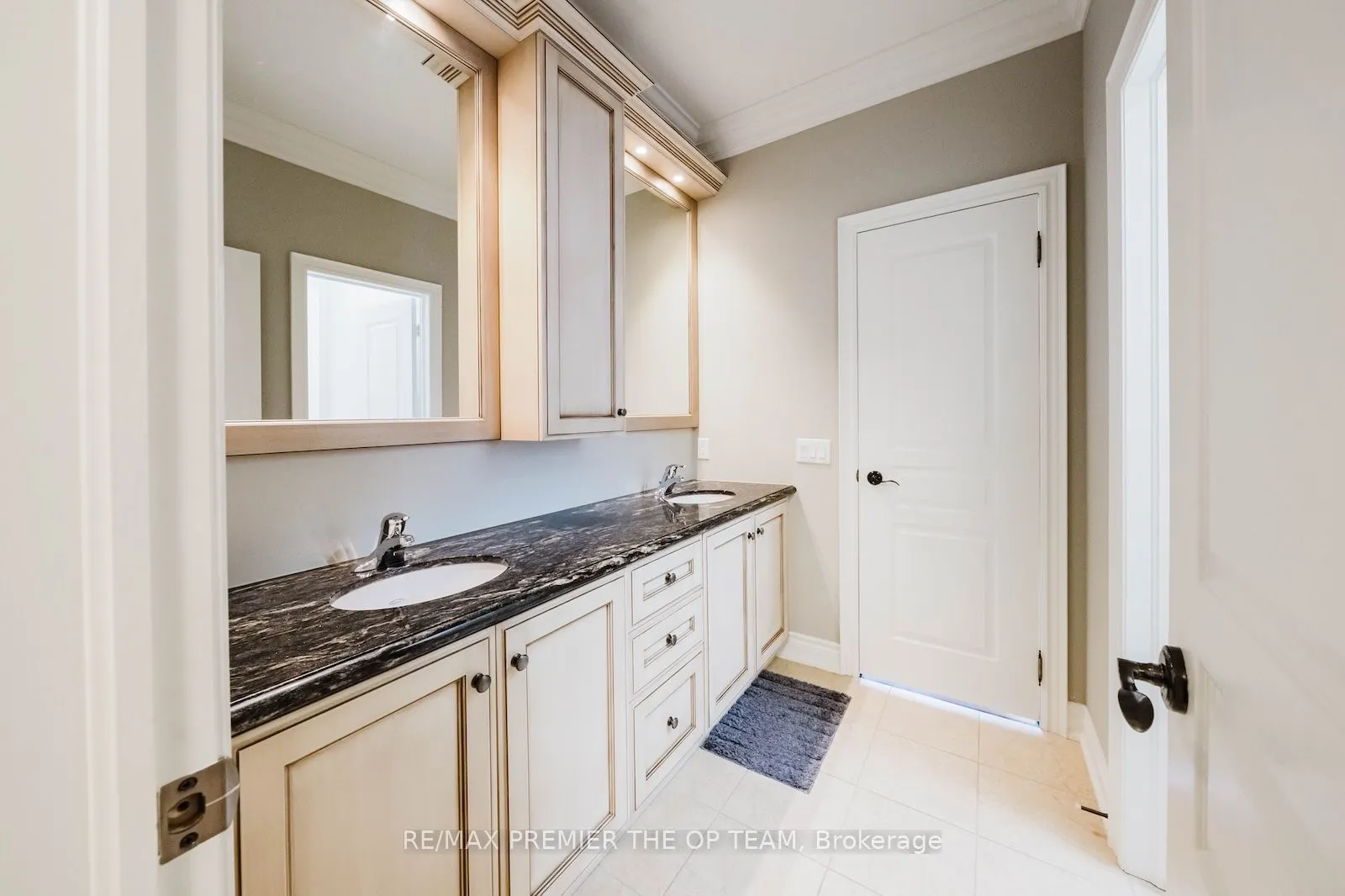 226 Via Borghese Street