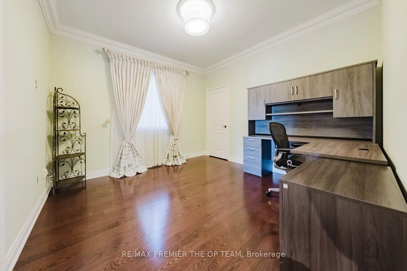 226 Via Borghese Street