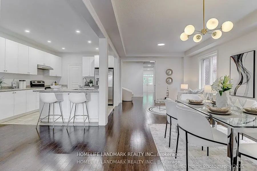 16 Beechborough Crescent