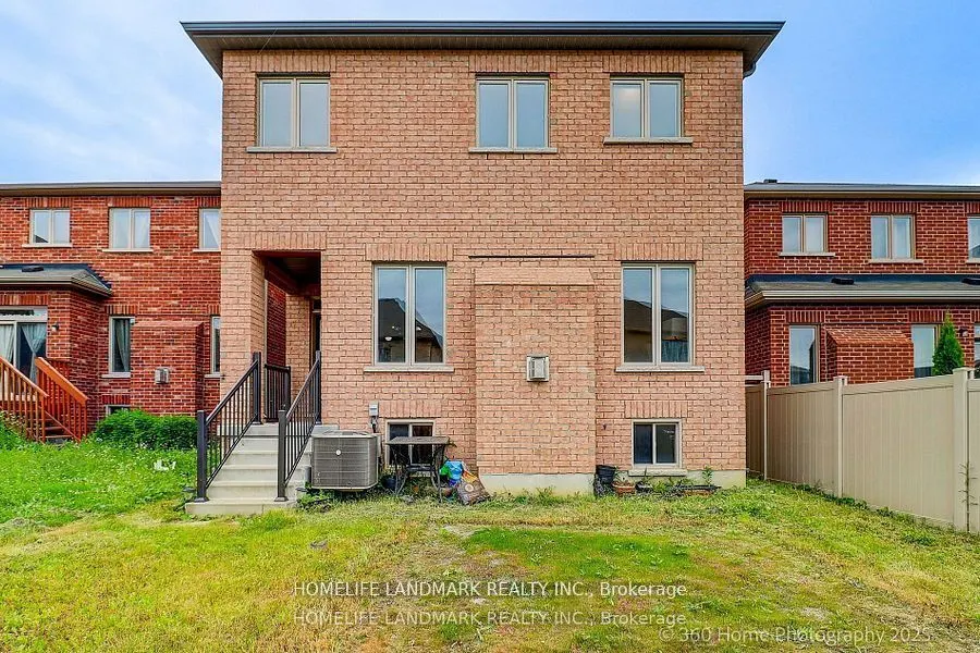 16 Beechborough Crescent