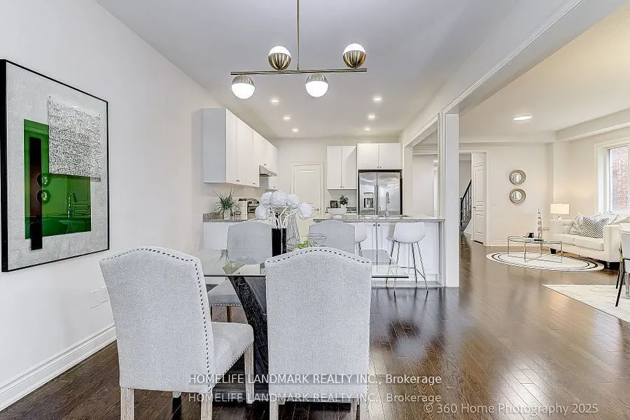 16 Beechborough Crescent