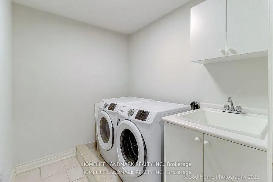 16 Beechborough Crescent