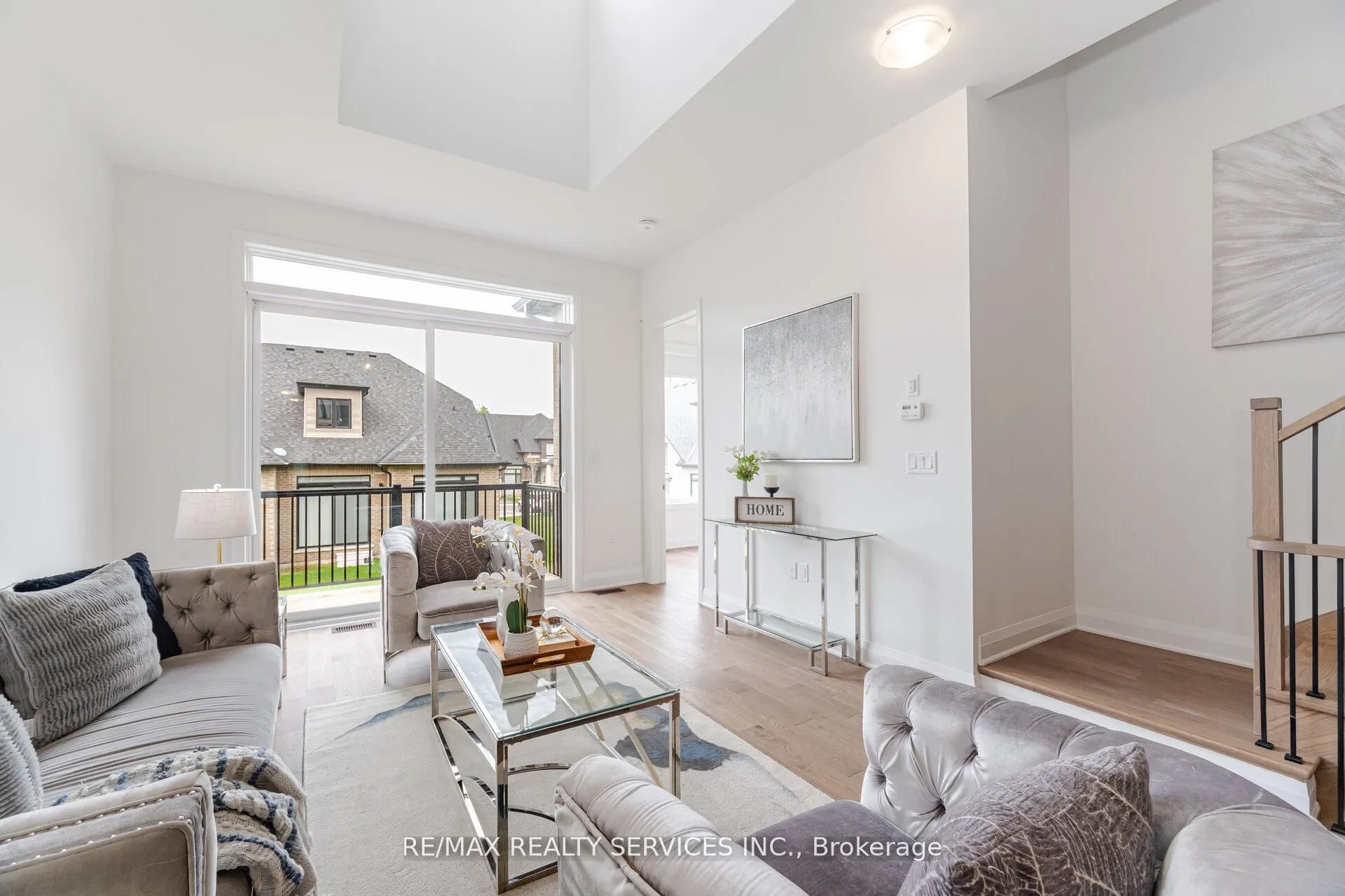 8 Lois Torrance Trail