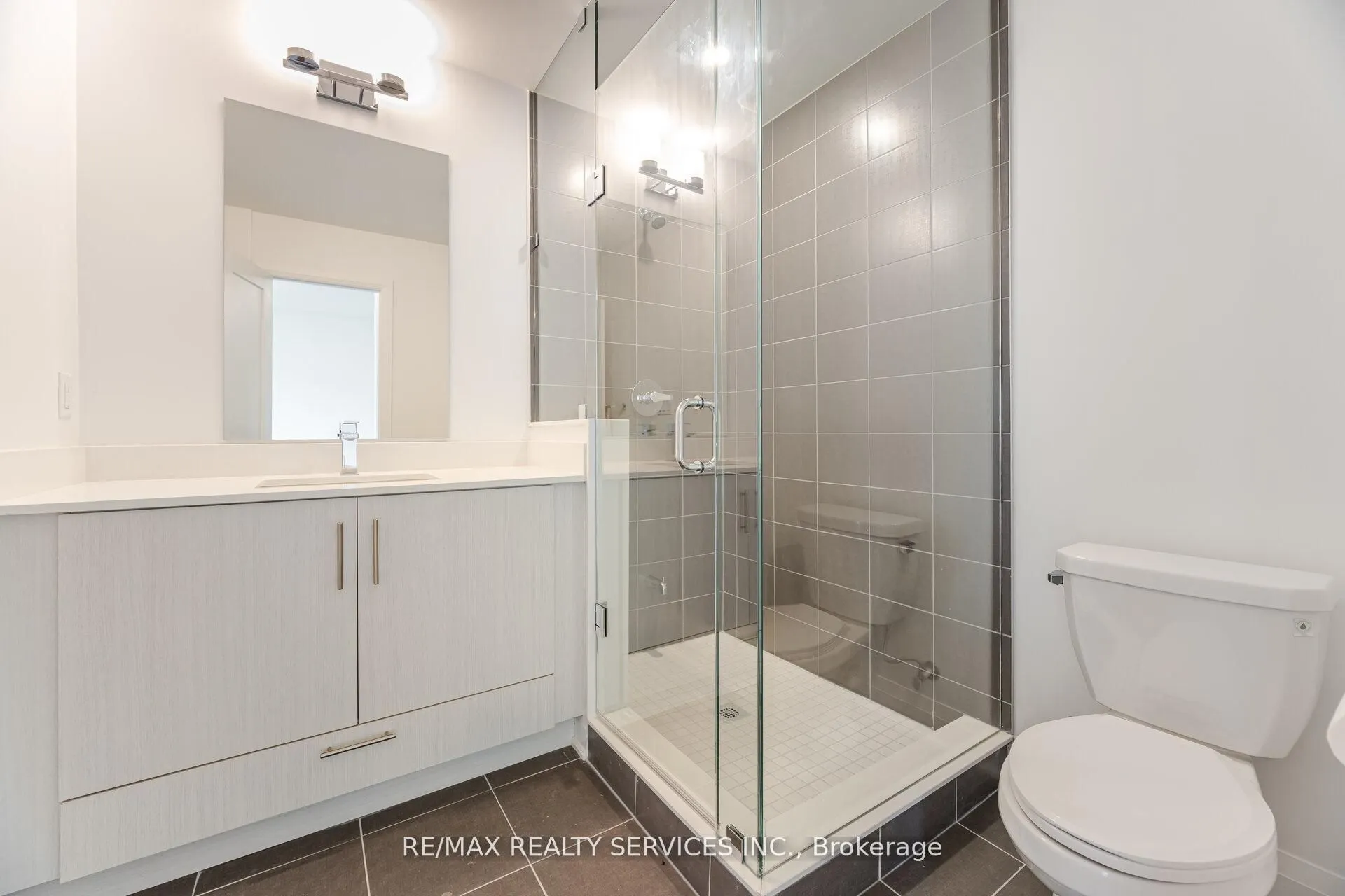 8 Lois Torrance Trail