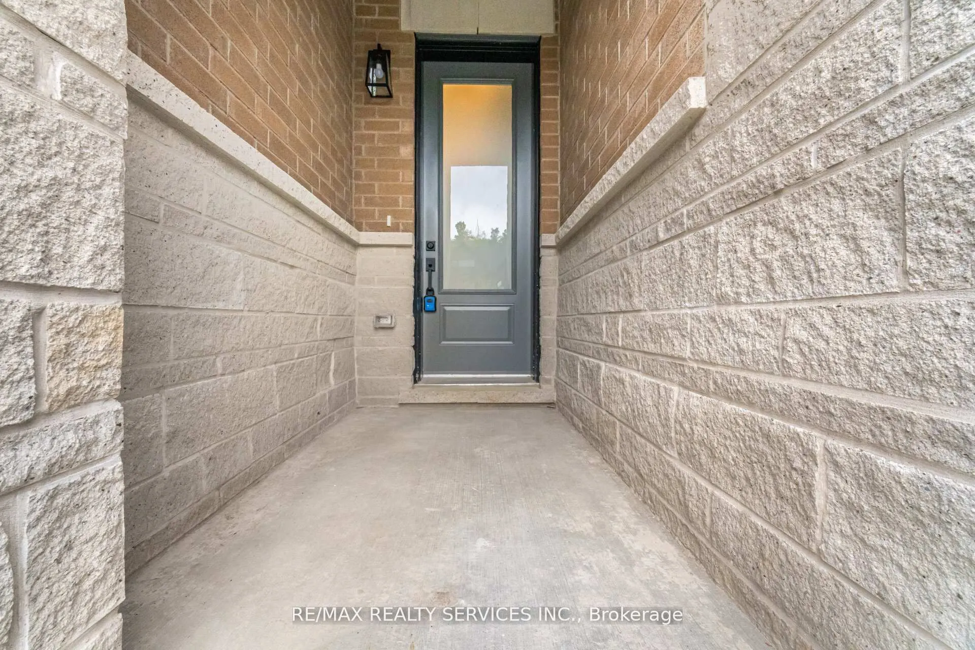 8 Lois Torrance Trail