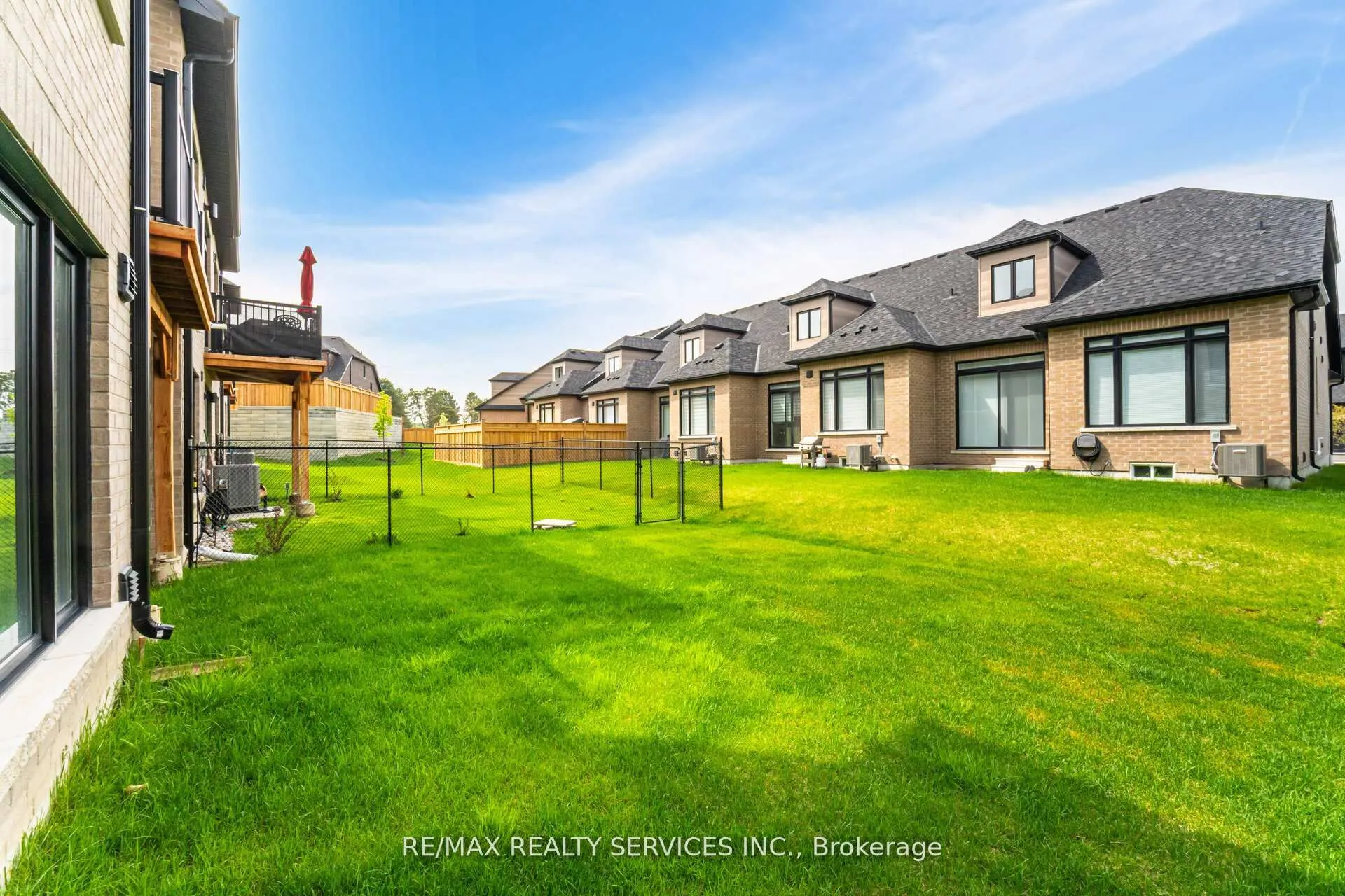 8 Lois Torrance Trail