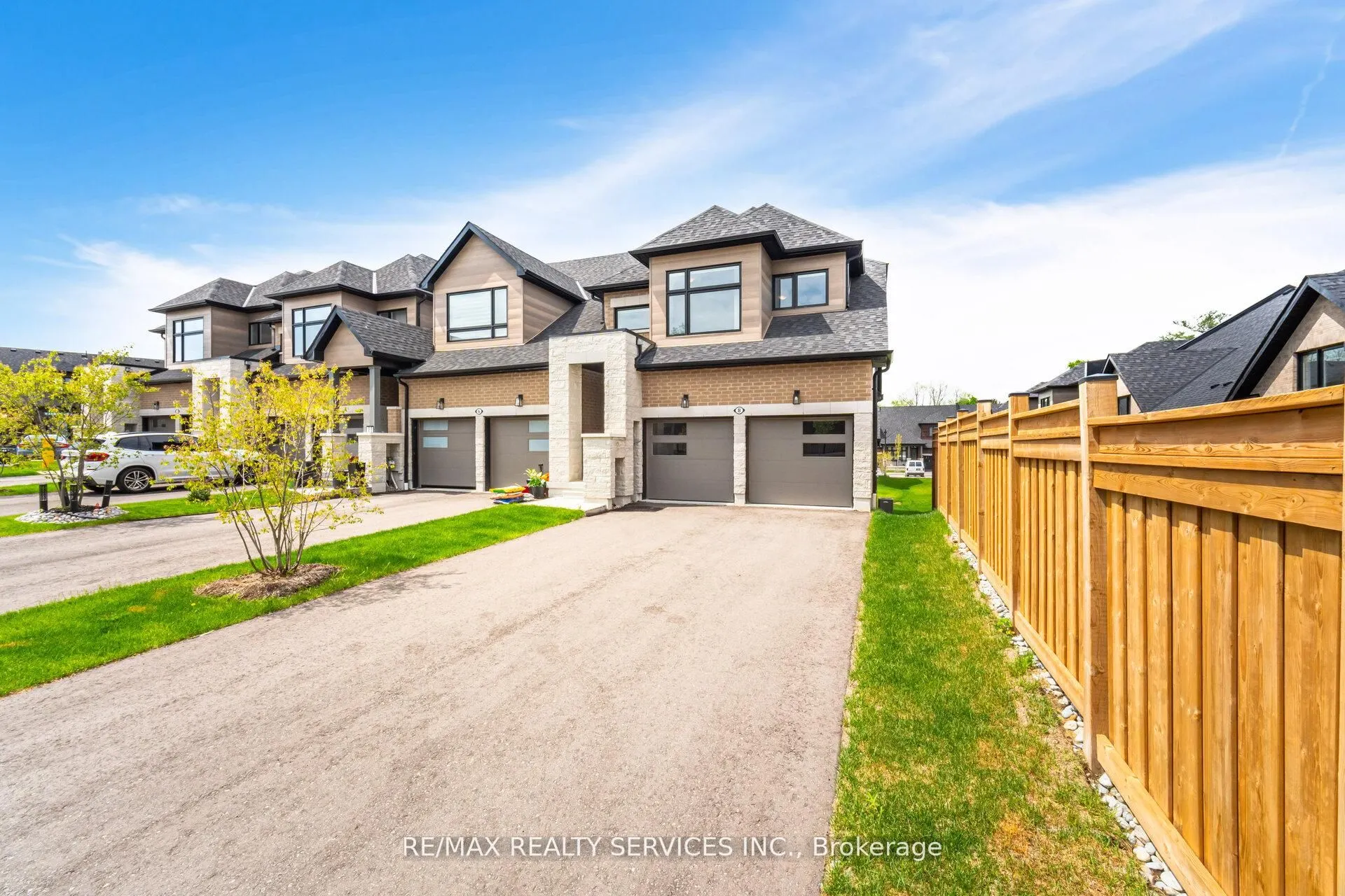 8 Lois Torrance Trail