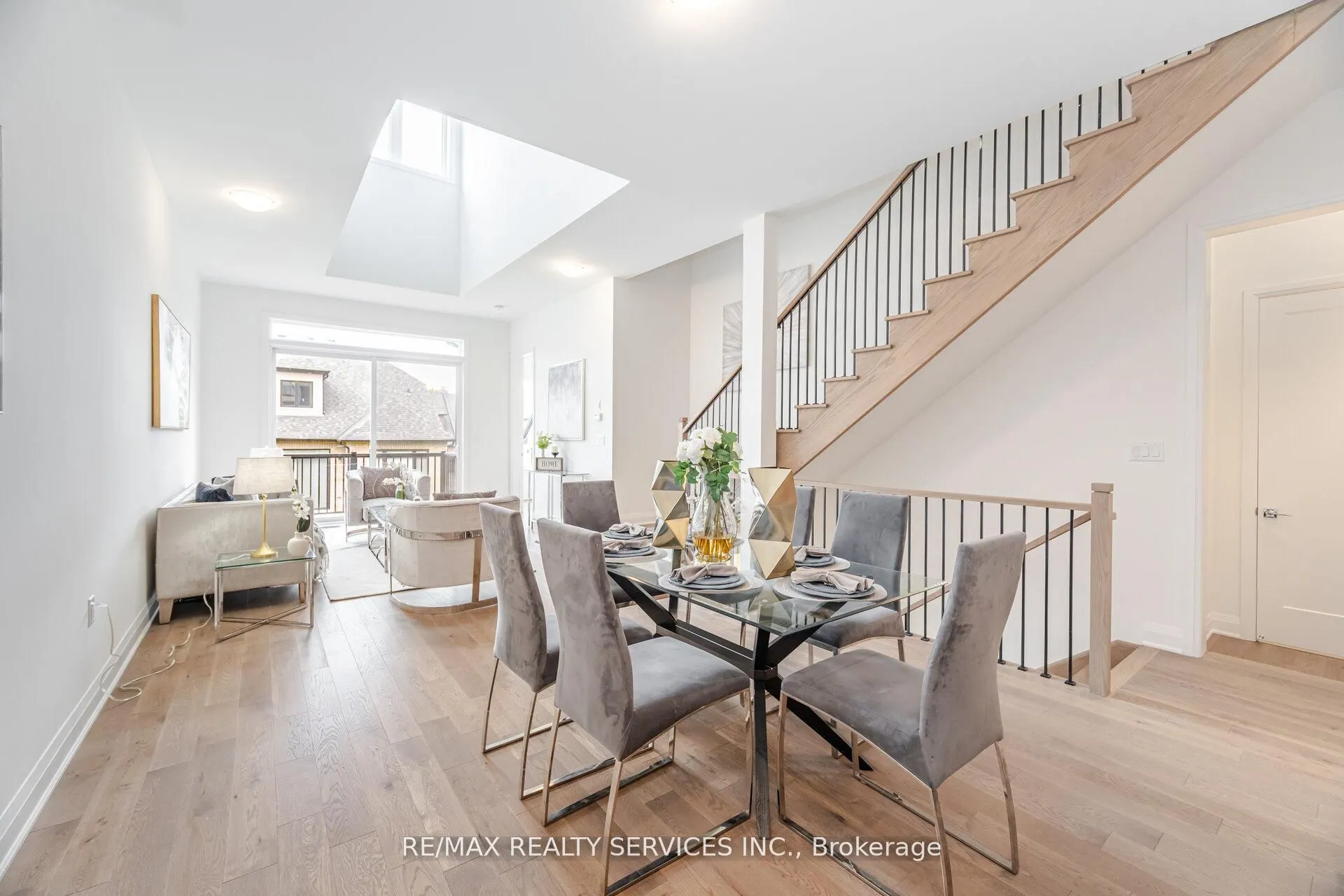 8 Lois Torrance Trail