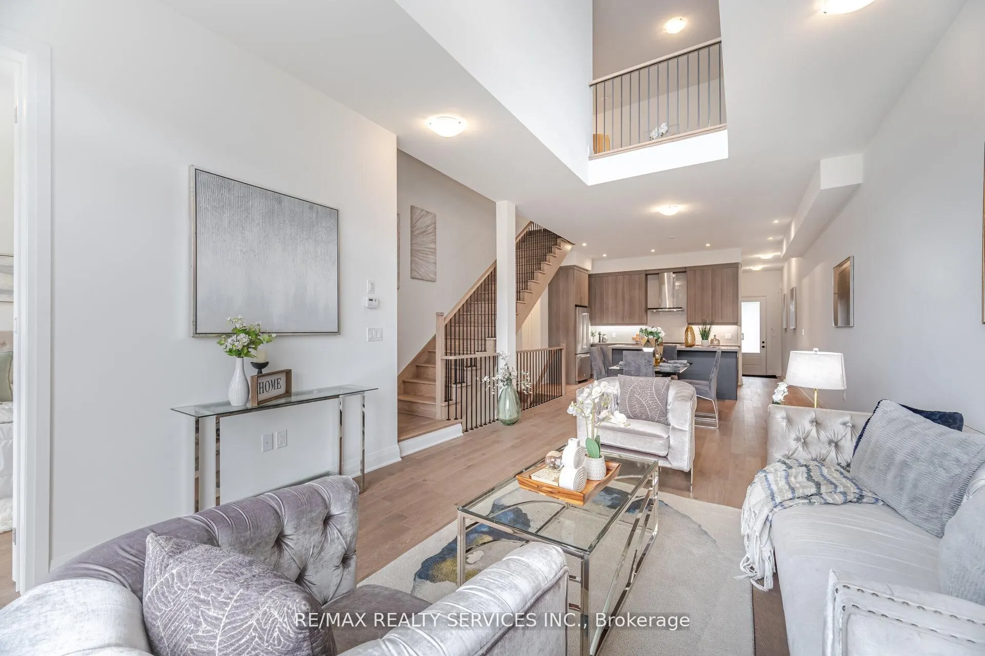 8 Lois Torrance Trail