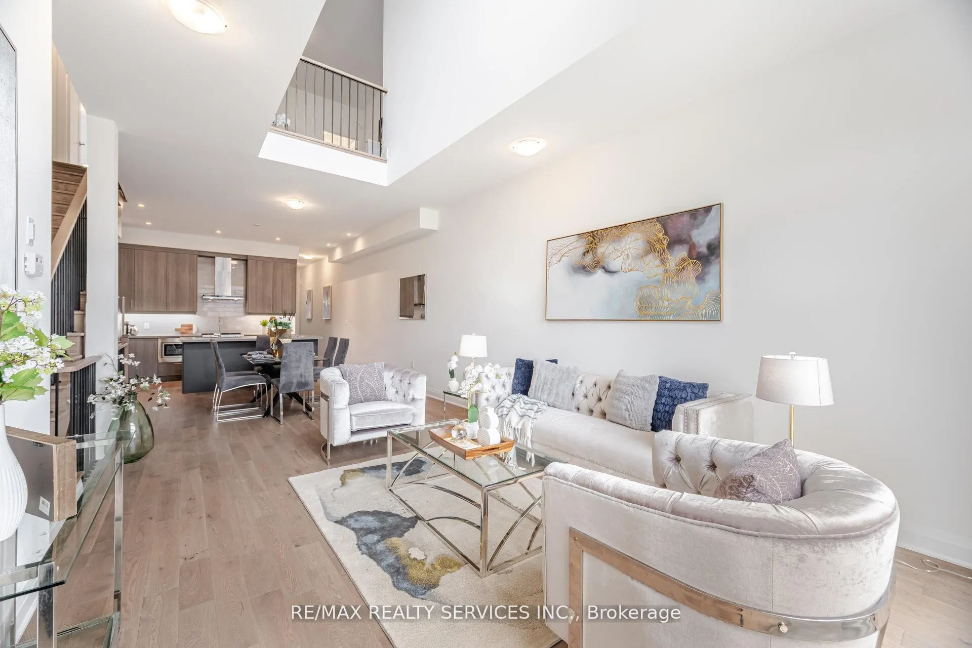 8 Lois Torrance Trail