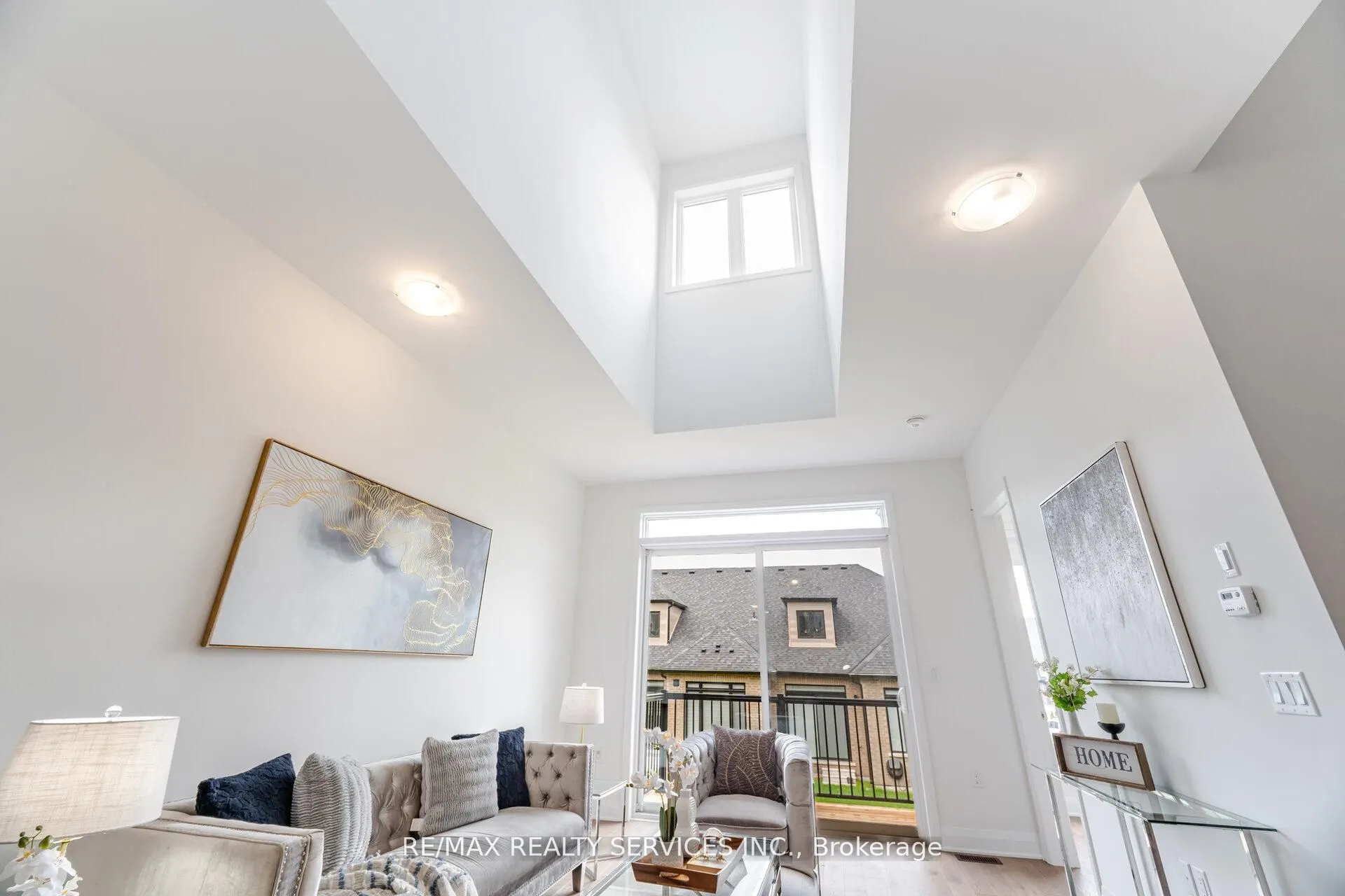 8 Lois Torrance Trail