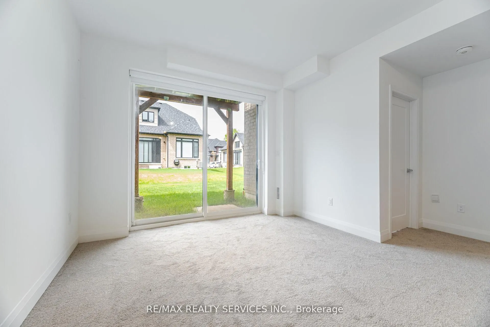 8 Lois Torrance Trail