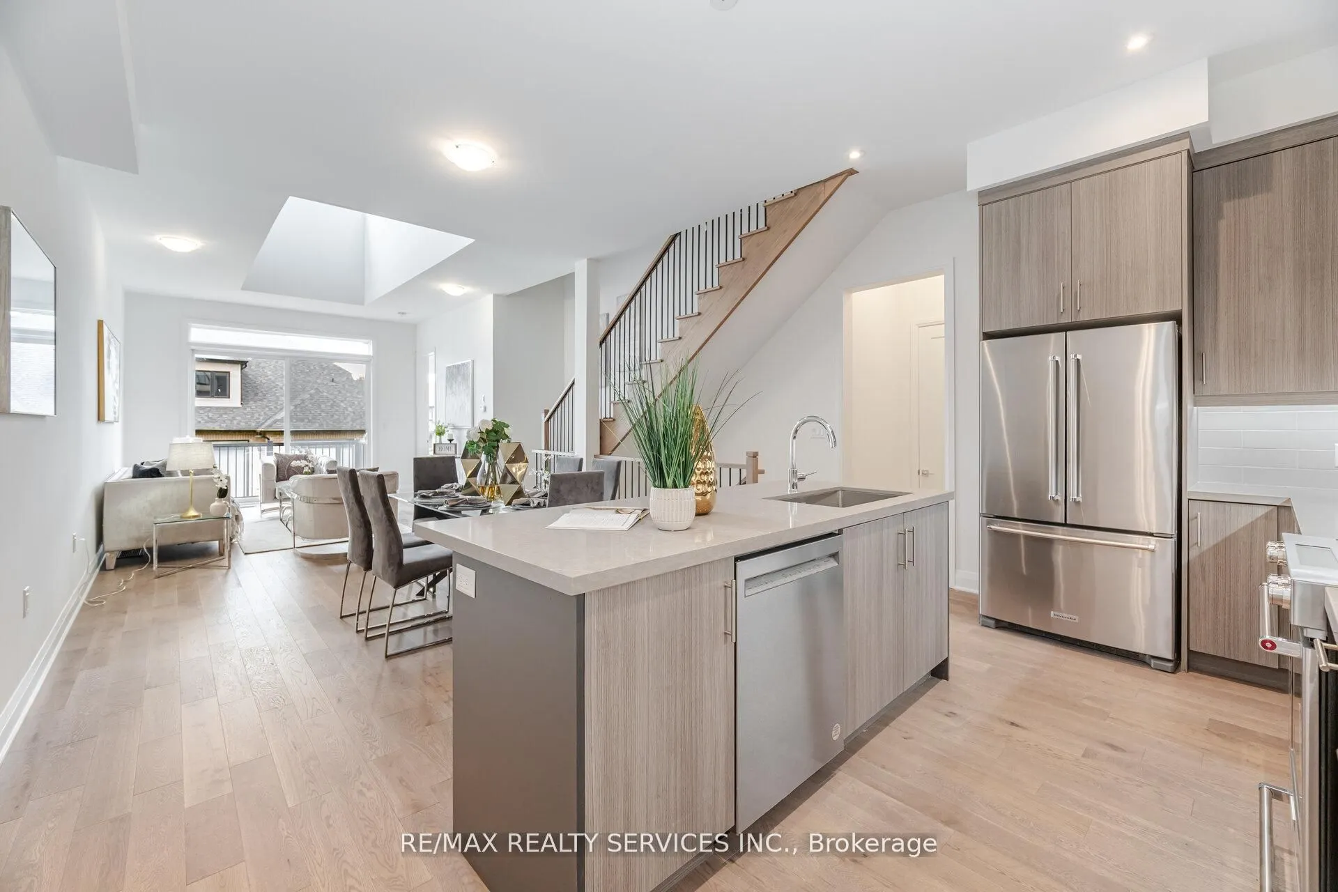 8 Lois Torrance Trail